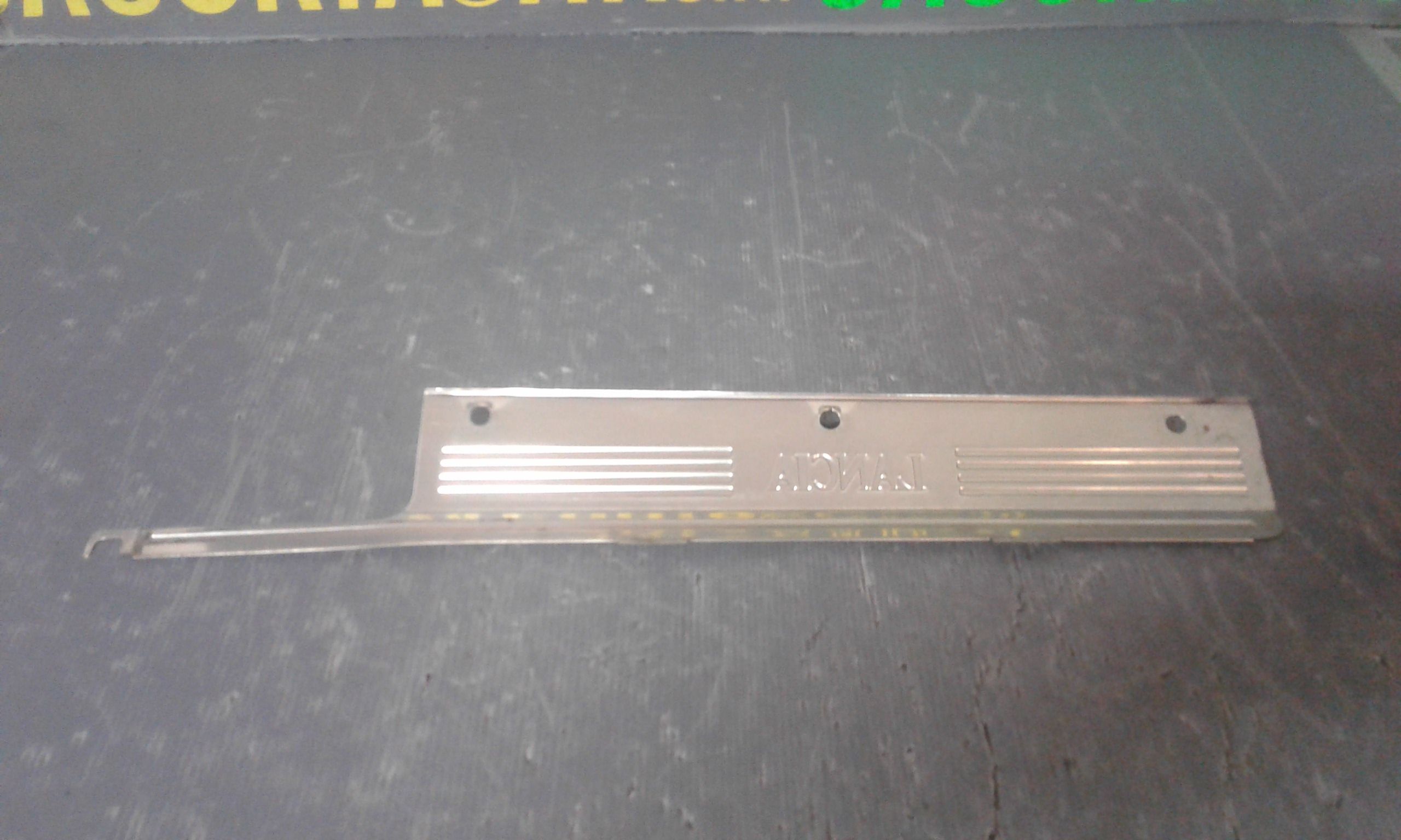 Batticalcagno Posteriore Destro LANCIA Thesis 1 Serie