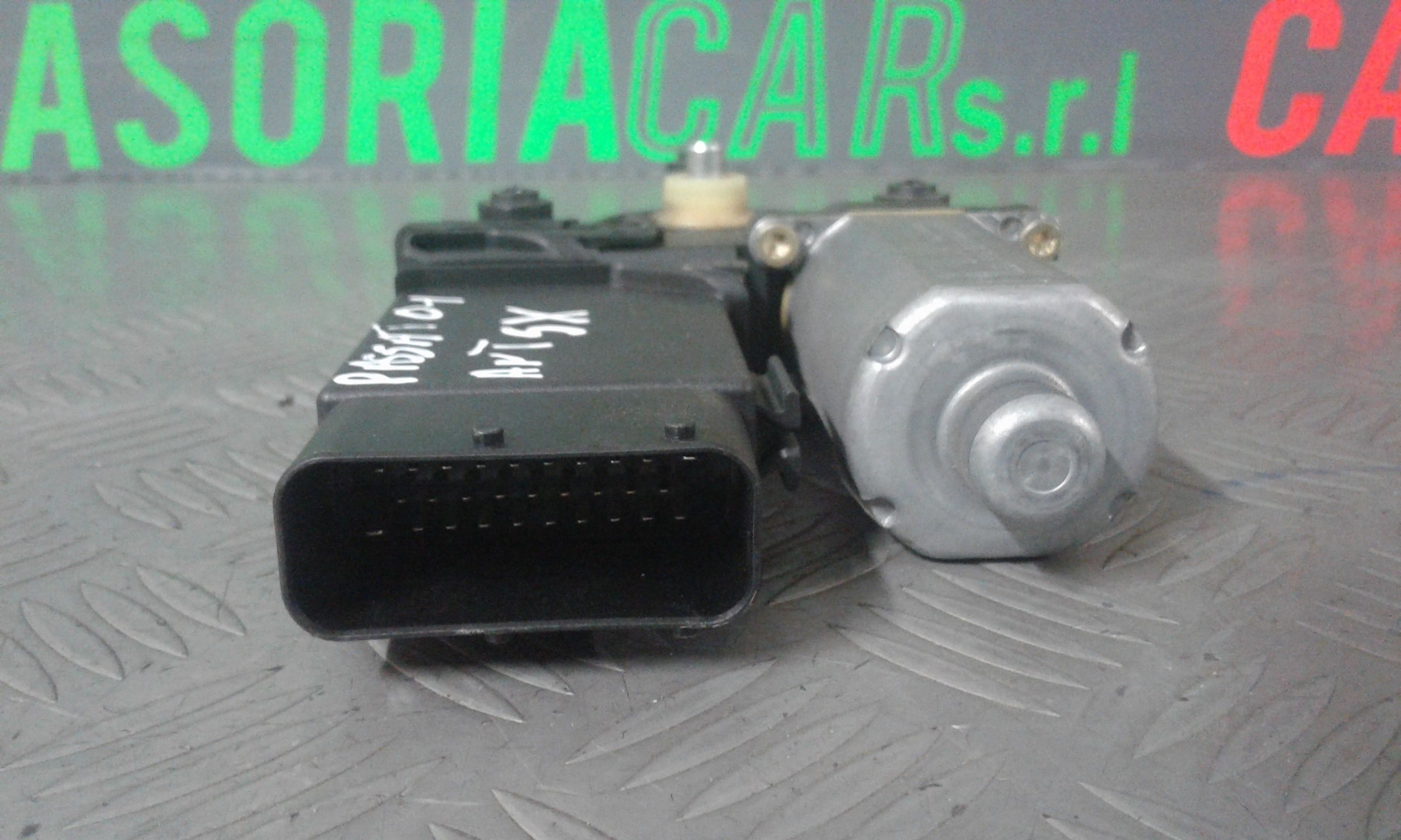 Motorino Alzavetro anteriore Sinistro VOLKSWAGEN Passat Variant 3 Serie