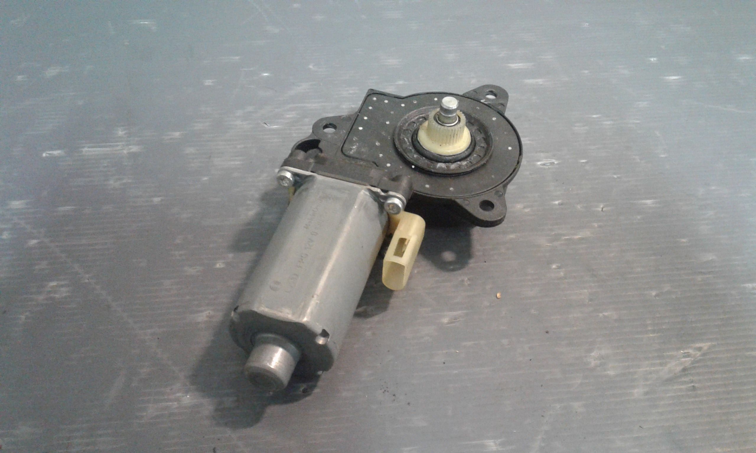 Motorino Alzavetro anteriore Sinistro FORD Fiesta 5 Serie