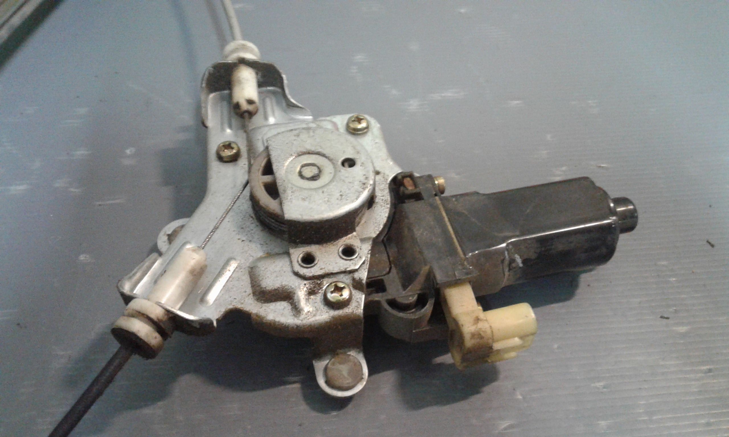 Cremagliera anteriore sinistra Guida HYUNDAI Getz 1 Serie