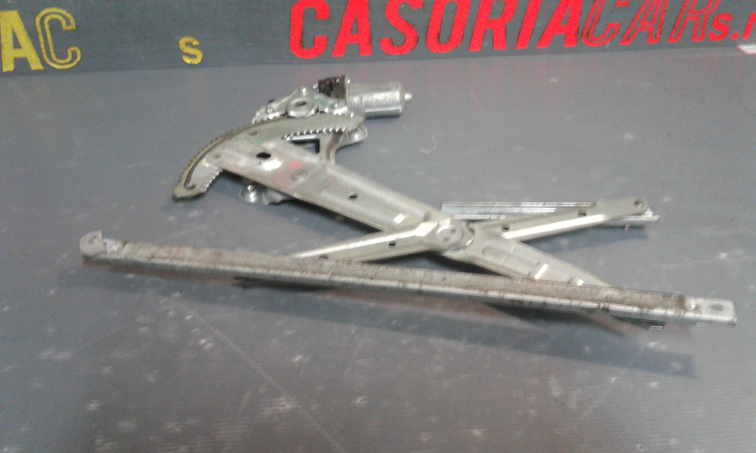 Cremagliera anteriore sinistra Guida DAIHATSU Sirion 2 Serie