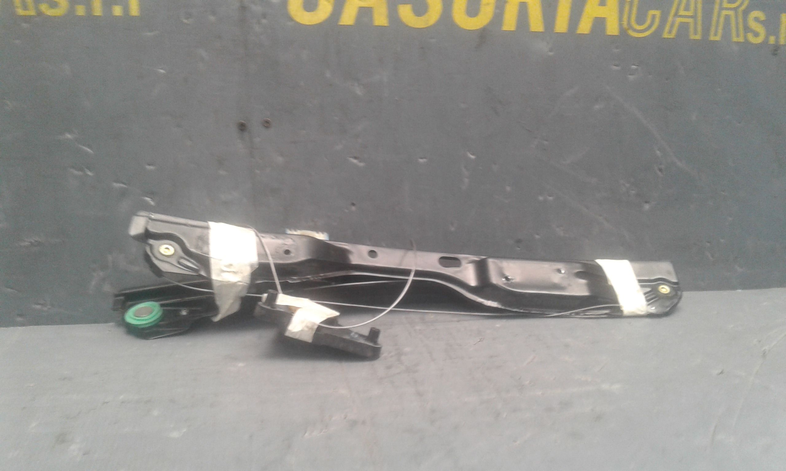 Cremagliera anteriore sinistra Guida VOLKSWAGEN Tiguan 1 Serie