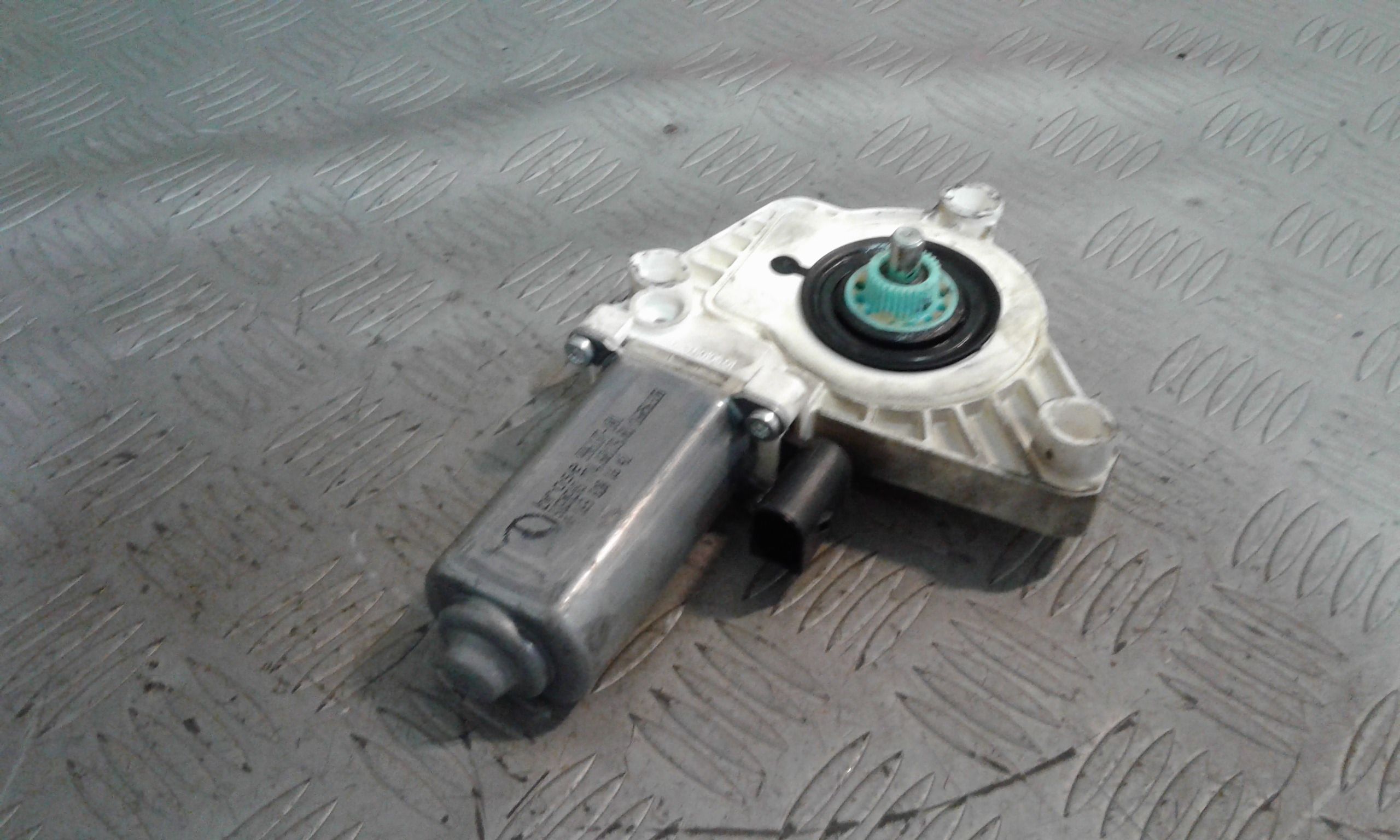 Motorino Alzavetro anteriore destra MERCEDES Classe B W245 1 Serie