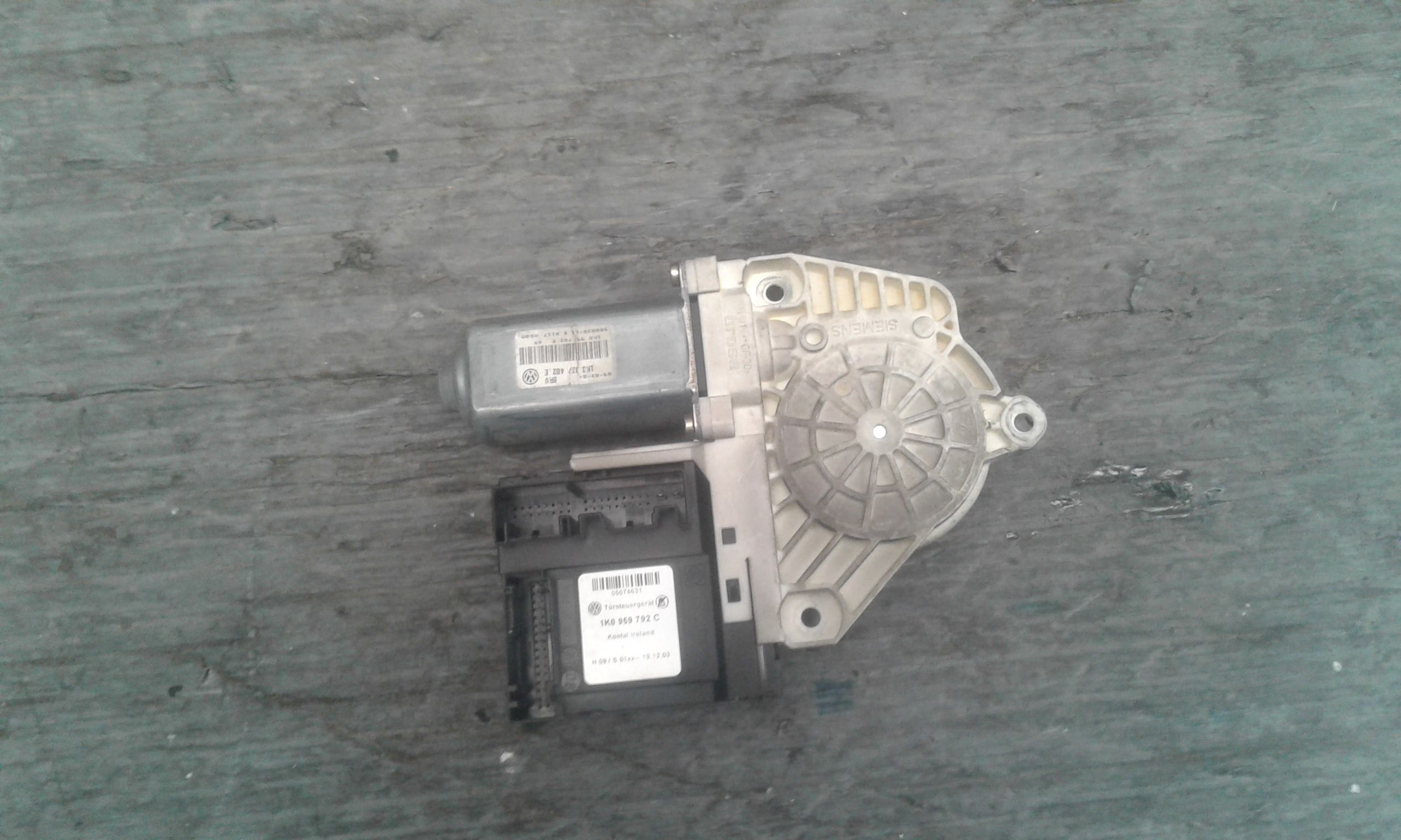 Motorino Alzavetro anteriore destra VOLKSWAGEN Golf 5 Berlina