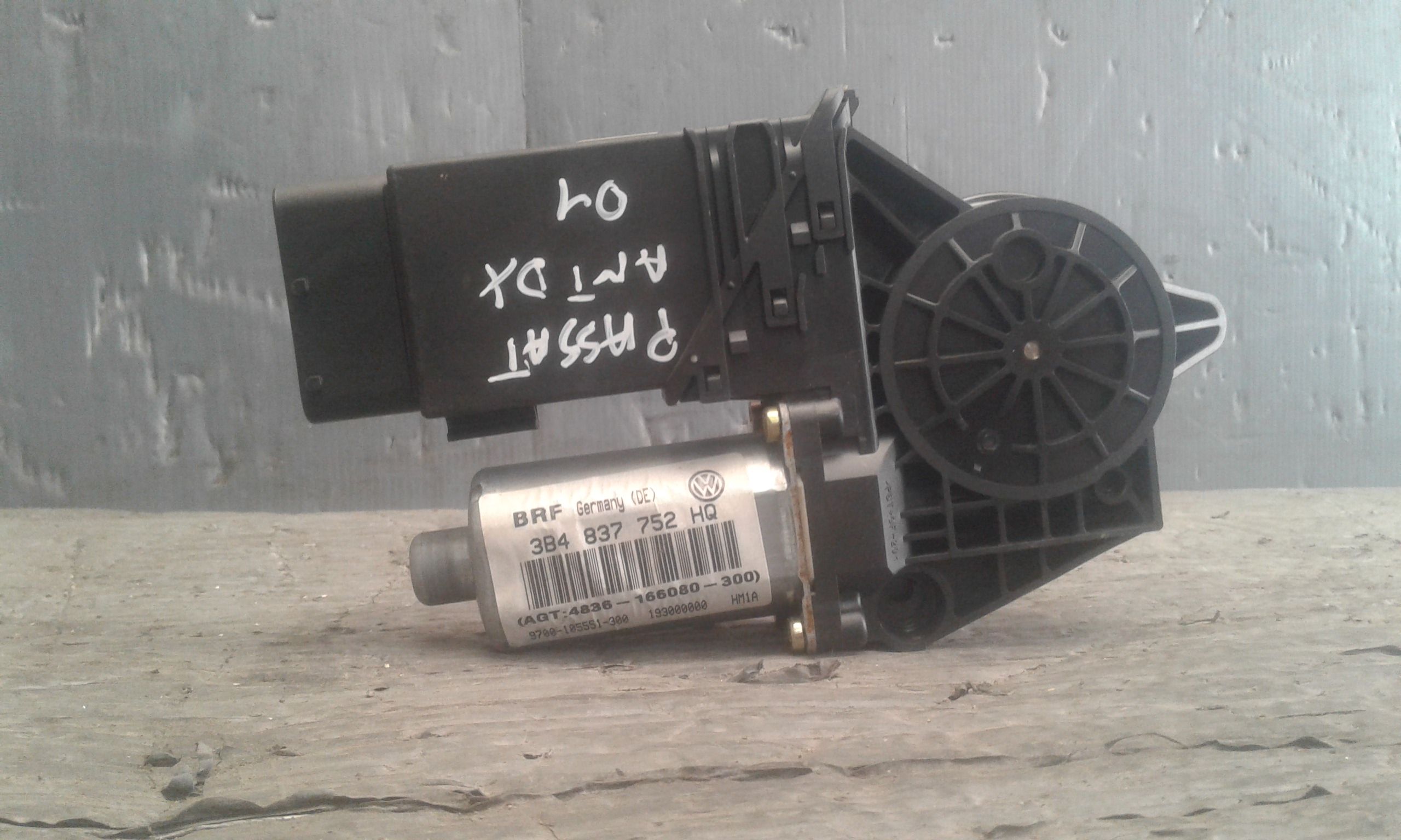 Motorino Alzavetro anteriore destra VOLKSWAGEN Passat Variant 3 Serie