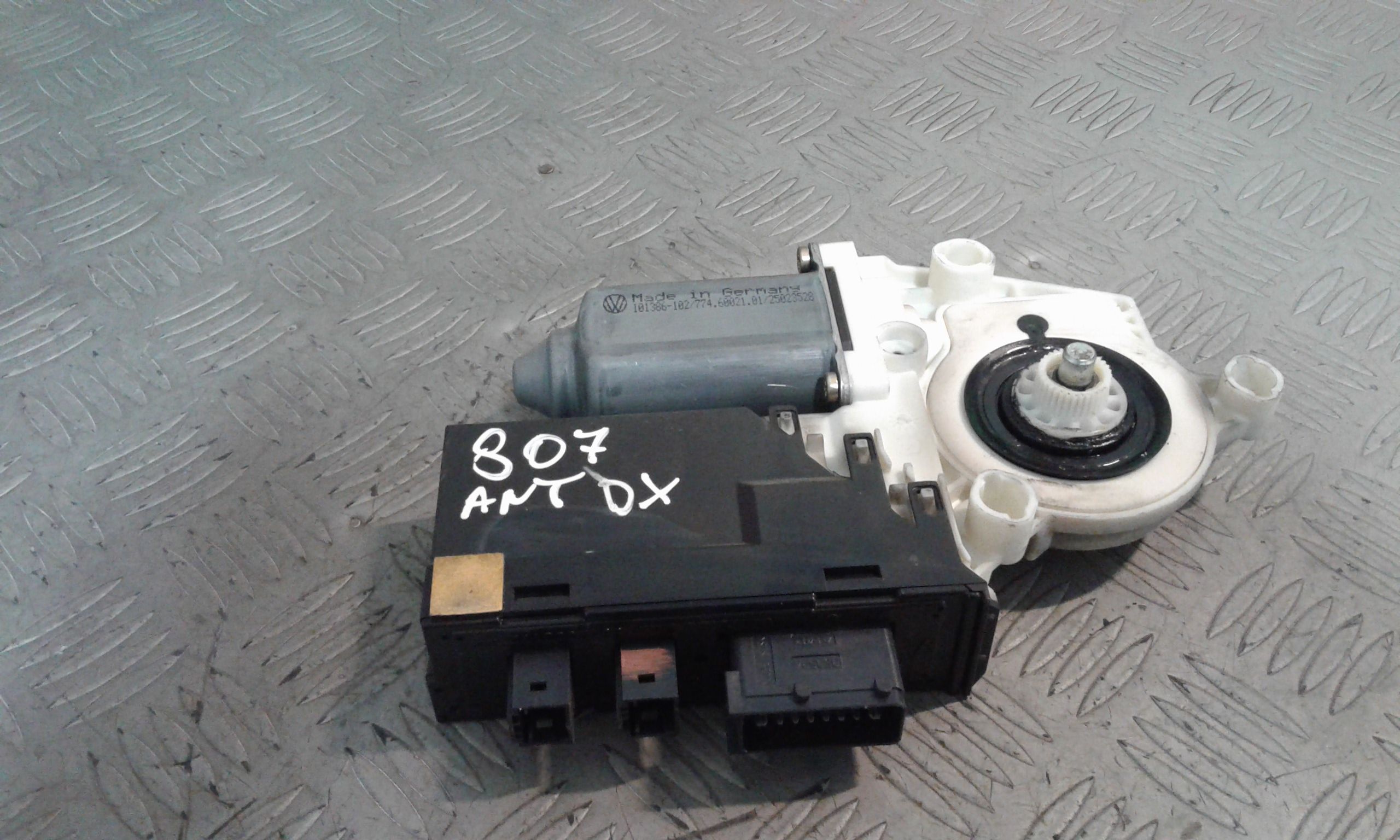 Motorino Alzavetro anteriore destra PEUGEOT 807 1 Serie