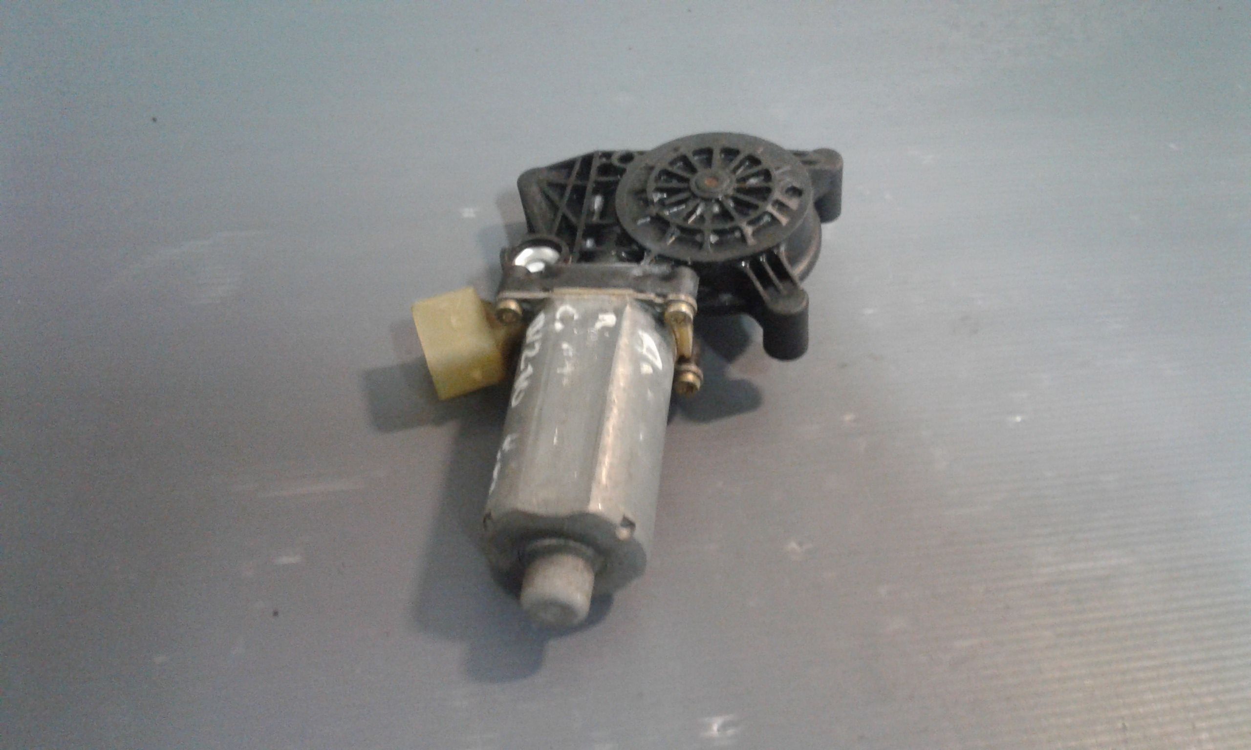 Motorino Alzavetro anteriore destra MERCEDES Classe E Berlina W210