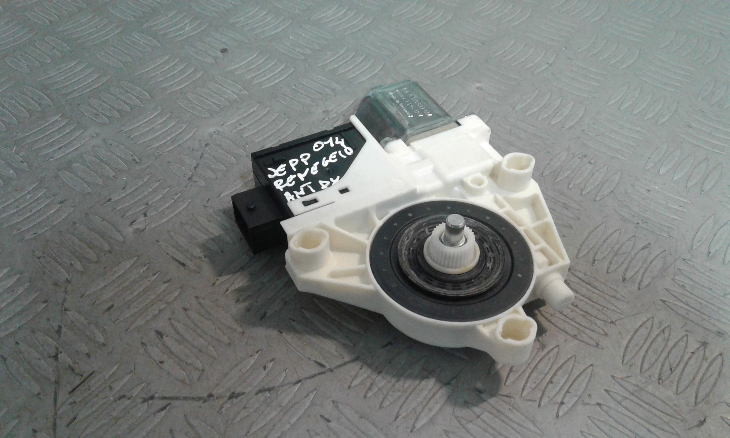 Motorino Alzavetro anteriore destra JEEP Renegade Serie