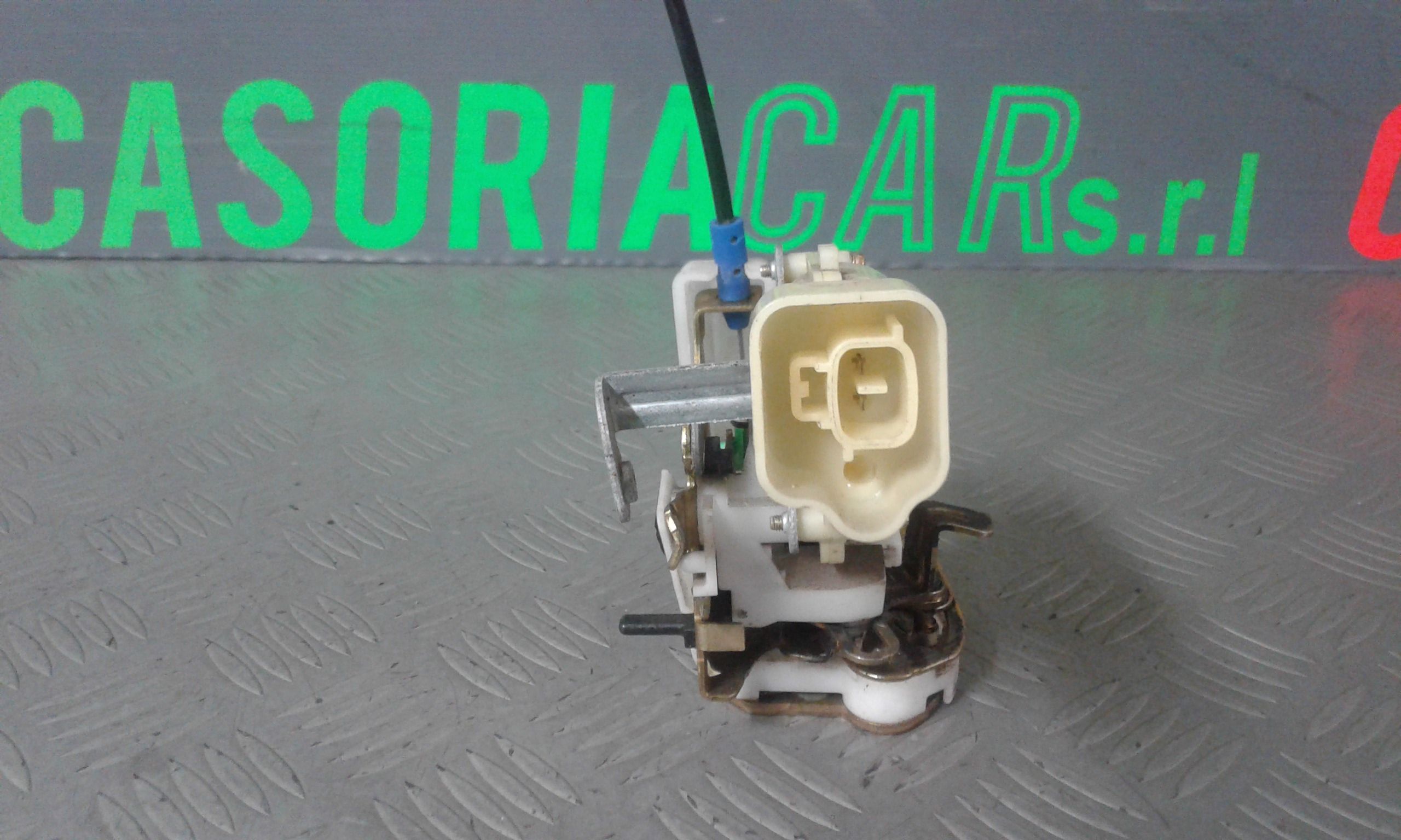 Serratura Posteriore Sinistra TOYOTA Yaris 2 Serie