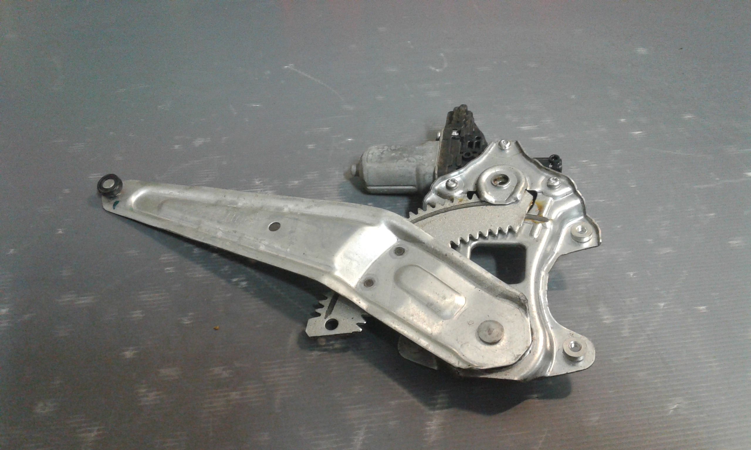 Cremagliera posteriore sinistro guida DAIHATSU Sirion 2 Serie