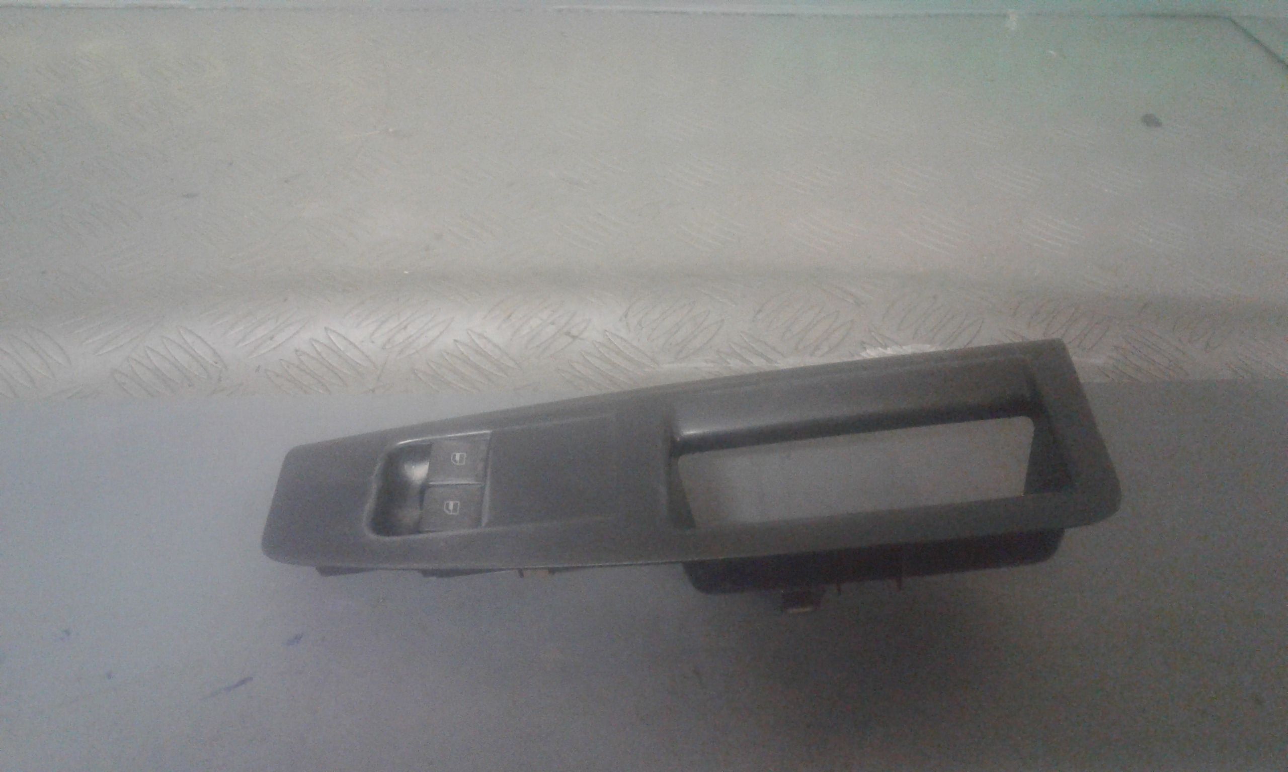 Pulsantiera Anteriore Sinistra Guida VOLKSWAGEN Polo 4 Serie