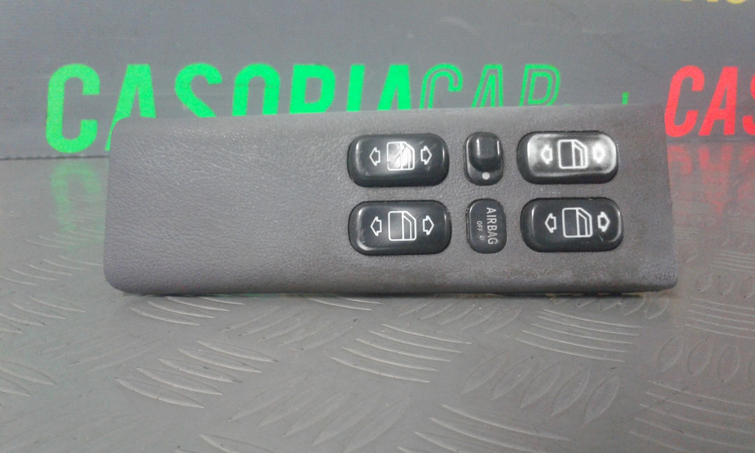 Pulsantiera Anteriore Sinistra Guida MERCEDES Classe A W168 1 Serie