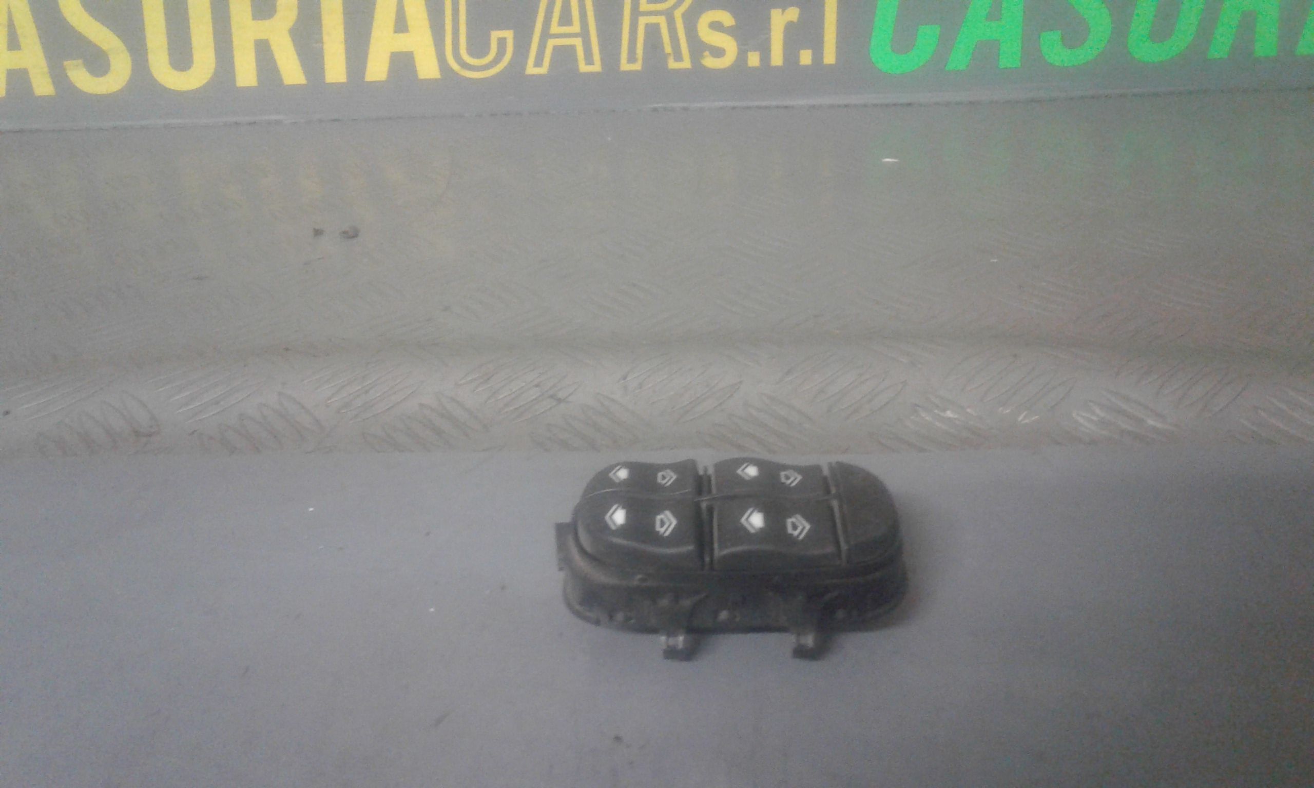 Pulsantiera Anteriore Sinistra Guida FORD Focus S. Wagon 1 Serie