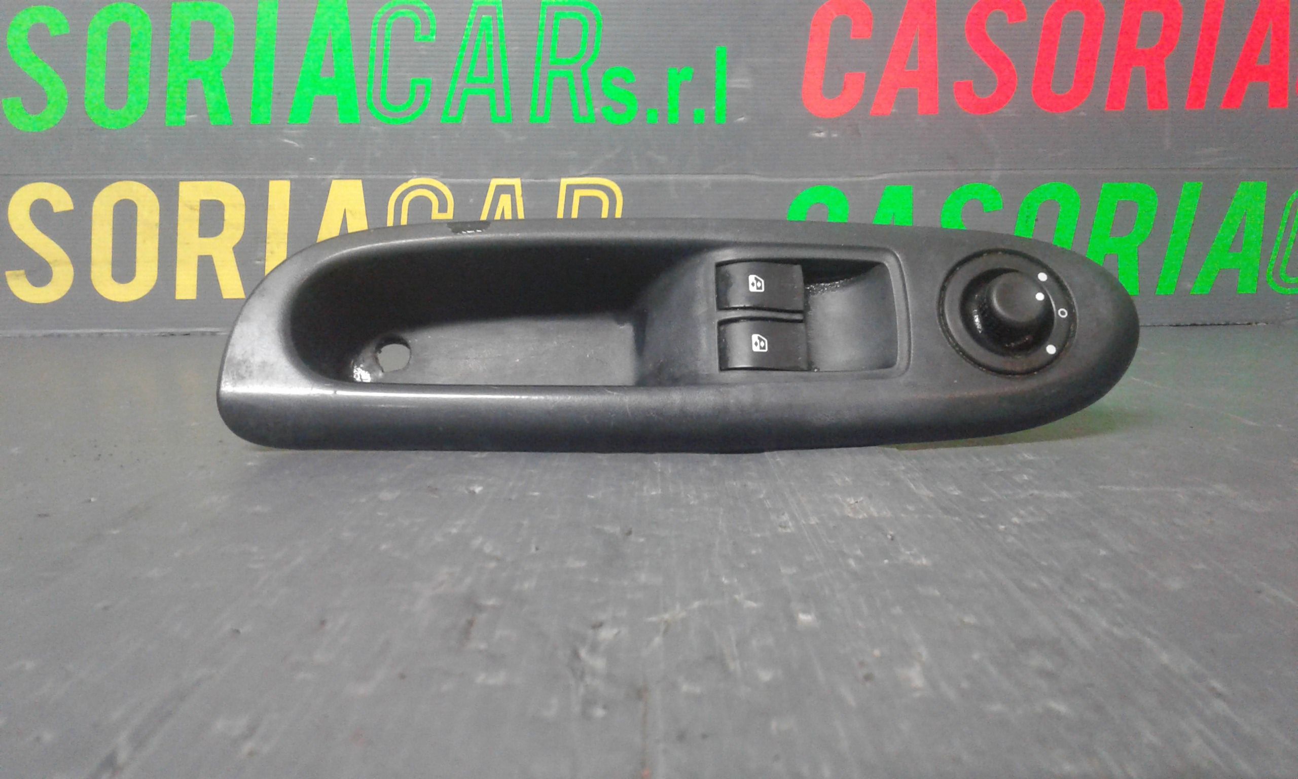 Pulsantiera Anteriore Sinistra Guida RENAULT Clio 4