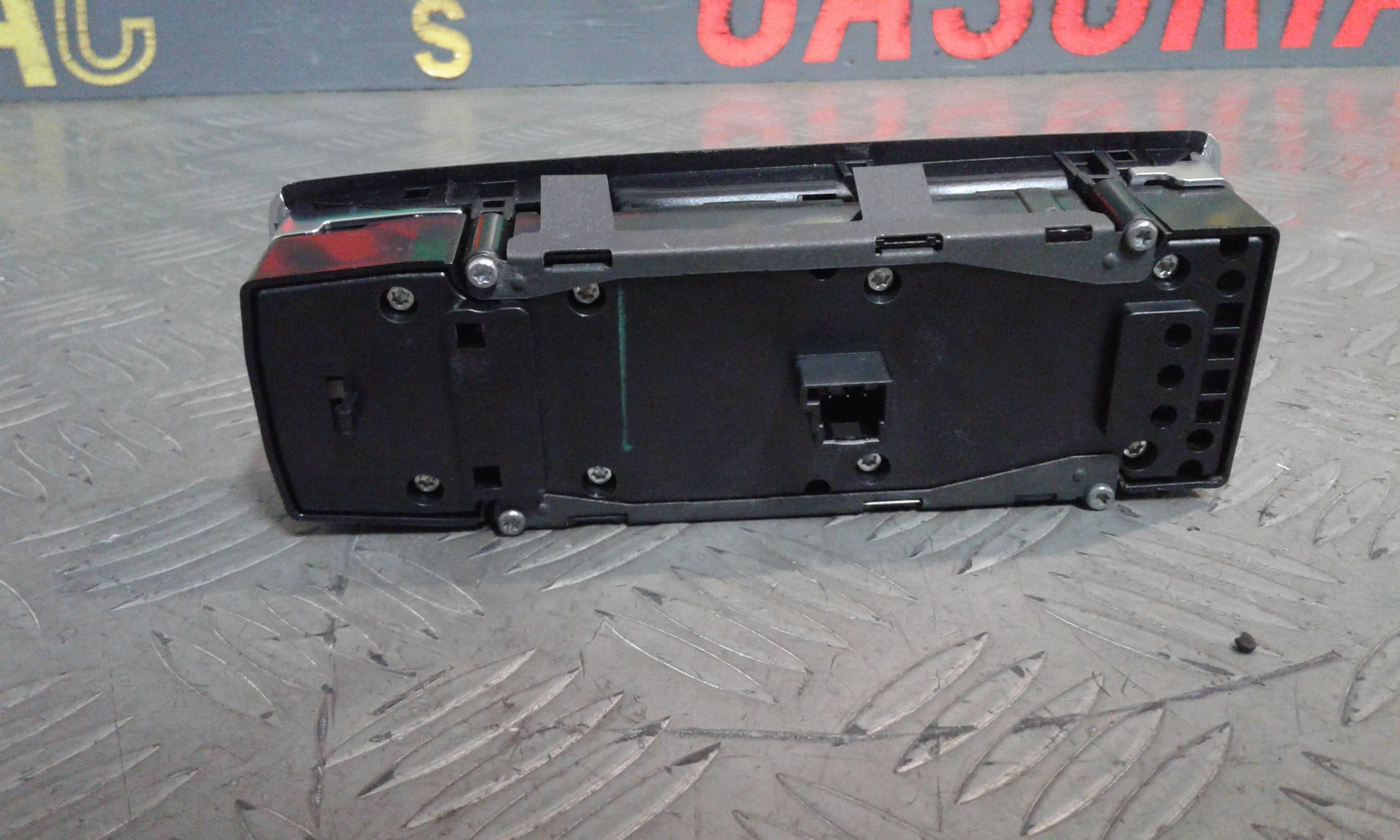 Pulsantiera Anteriore Sinistra Guida MERCEDES Classe A W176 5 Serie