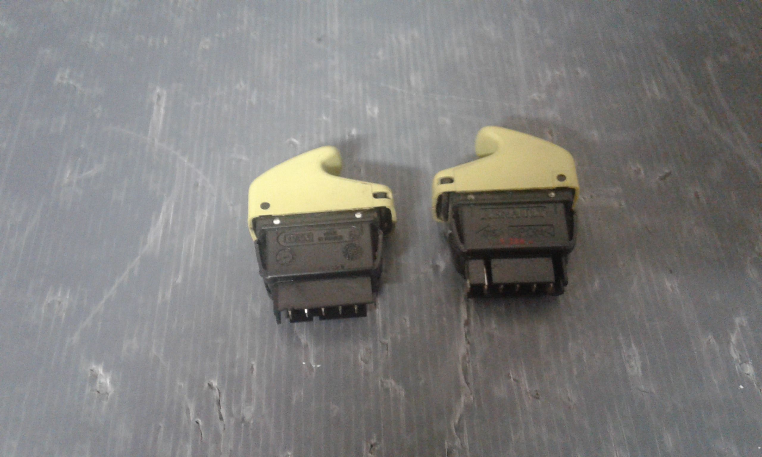 Pulsantiera Anteriore Sinistra Guida RENAULT Twingo 2 Serie