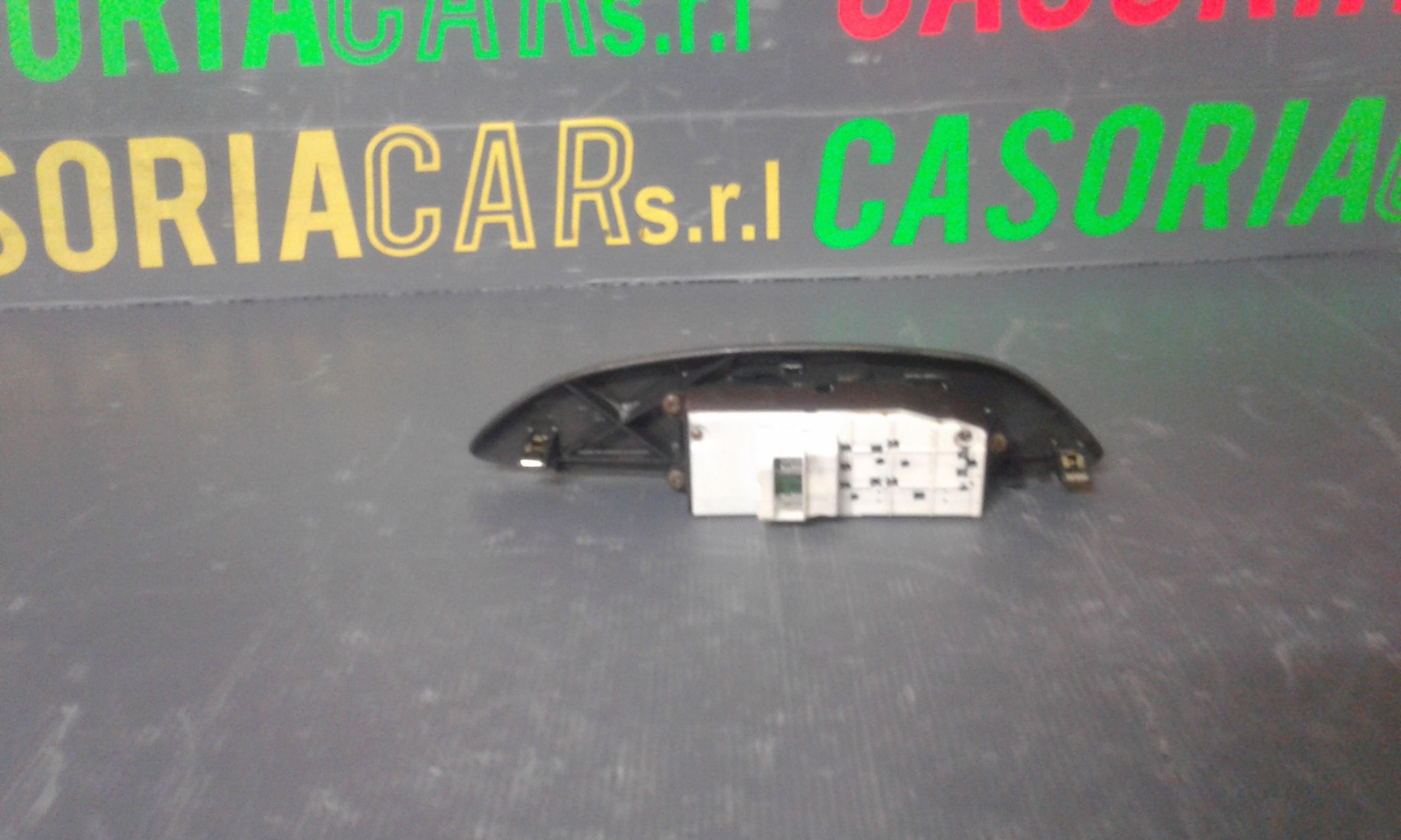 Pulsantiera Anteriore Sinistra Guida TOYOTA Yaris 1 Serie