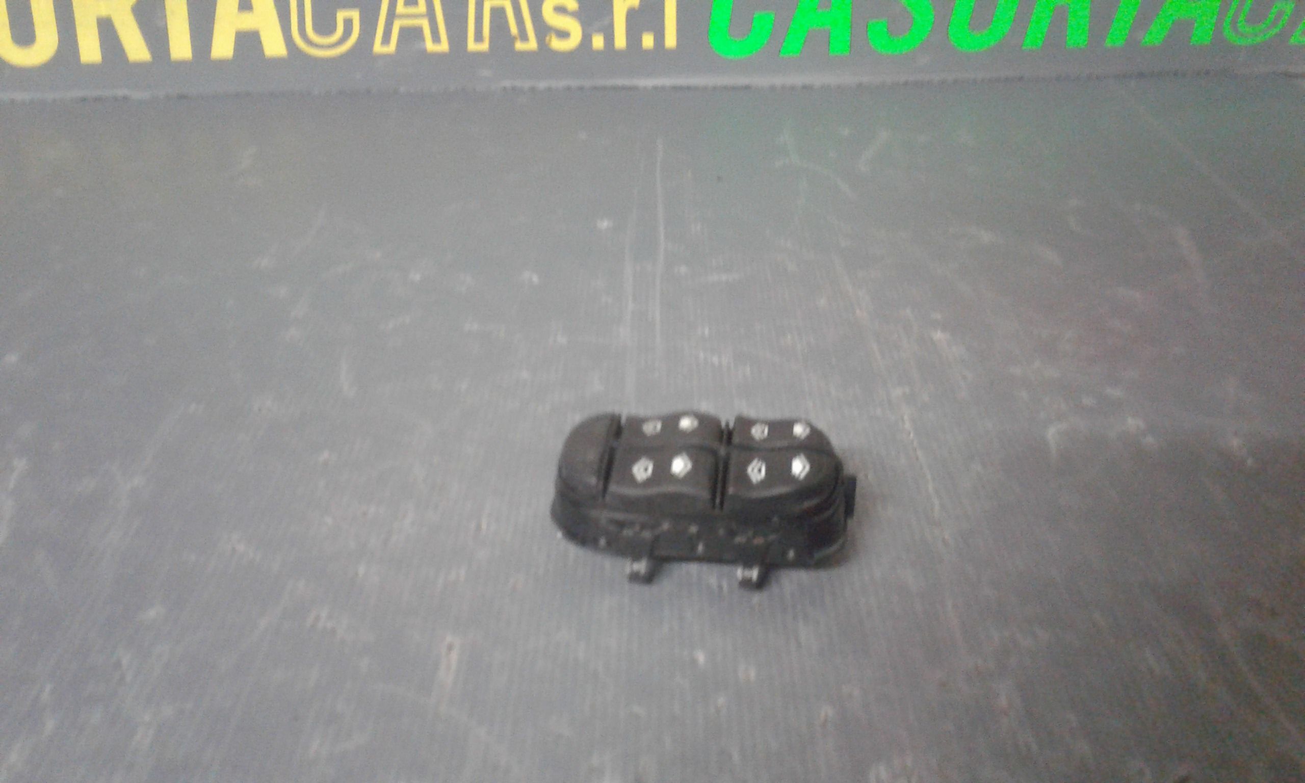 Pulsantiera Anteriore Sinistra Guida FORD Focus Berlina 2 Serie