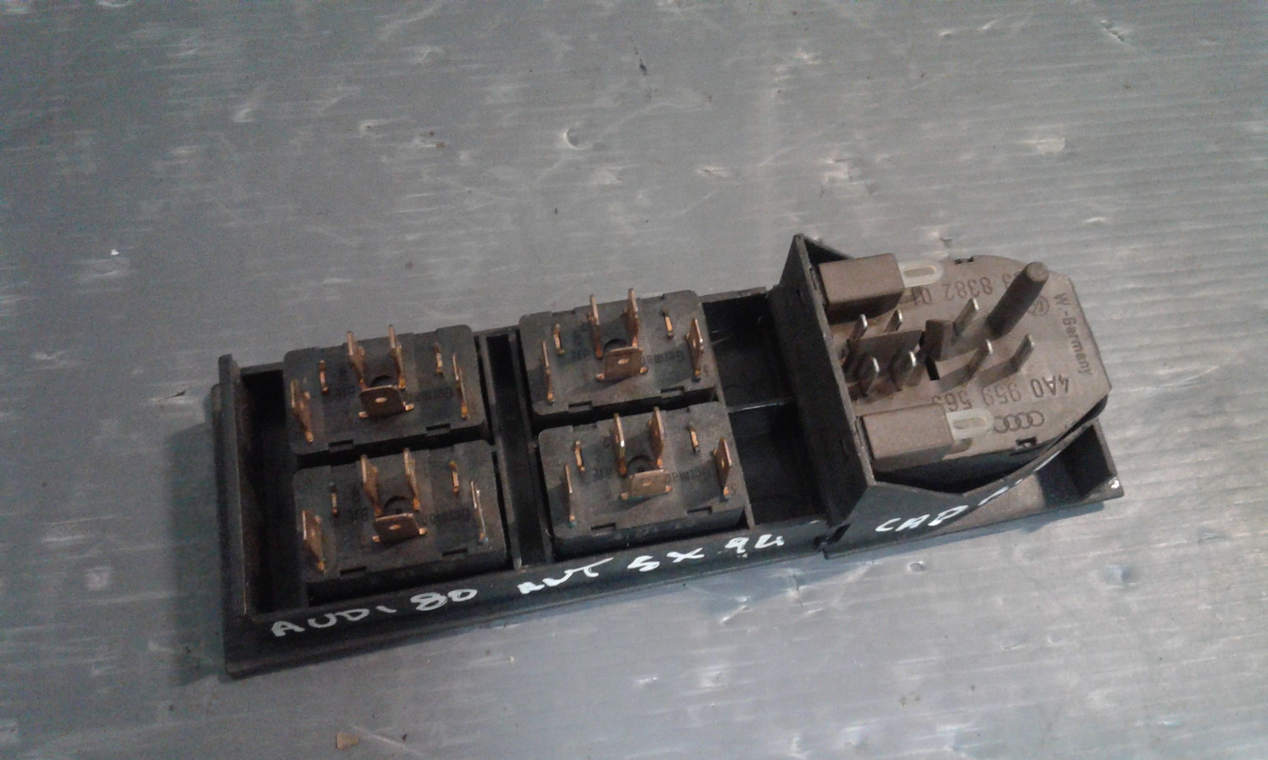 Pulsantiera Anteriore Sinistra Guida AUDI 80 Berlina