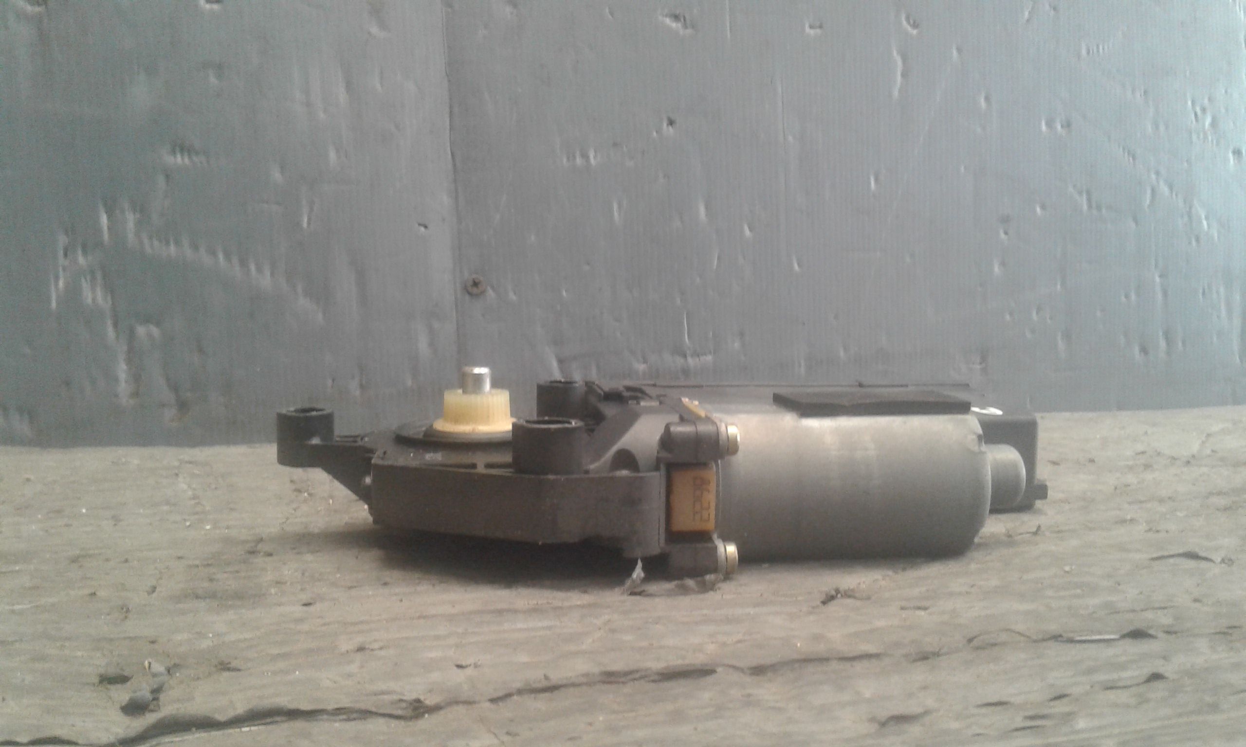 Motorino Alzavetro posteriore destra AUDI A2 1 Serie