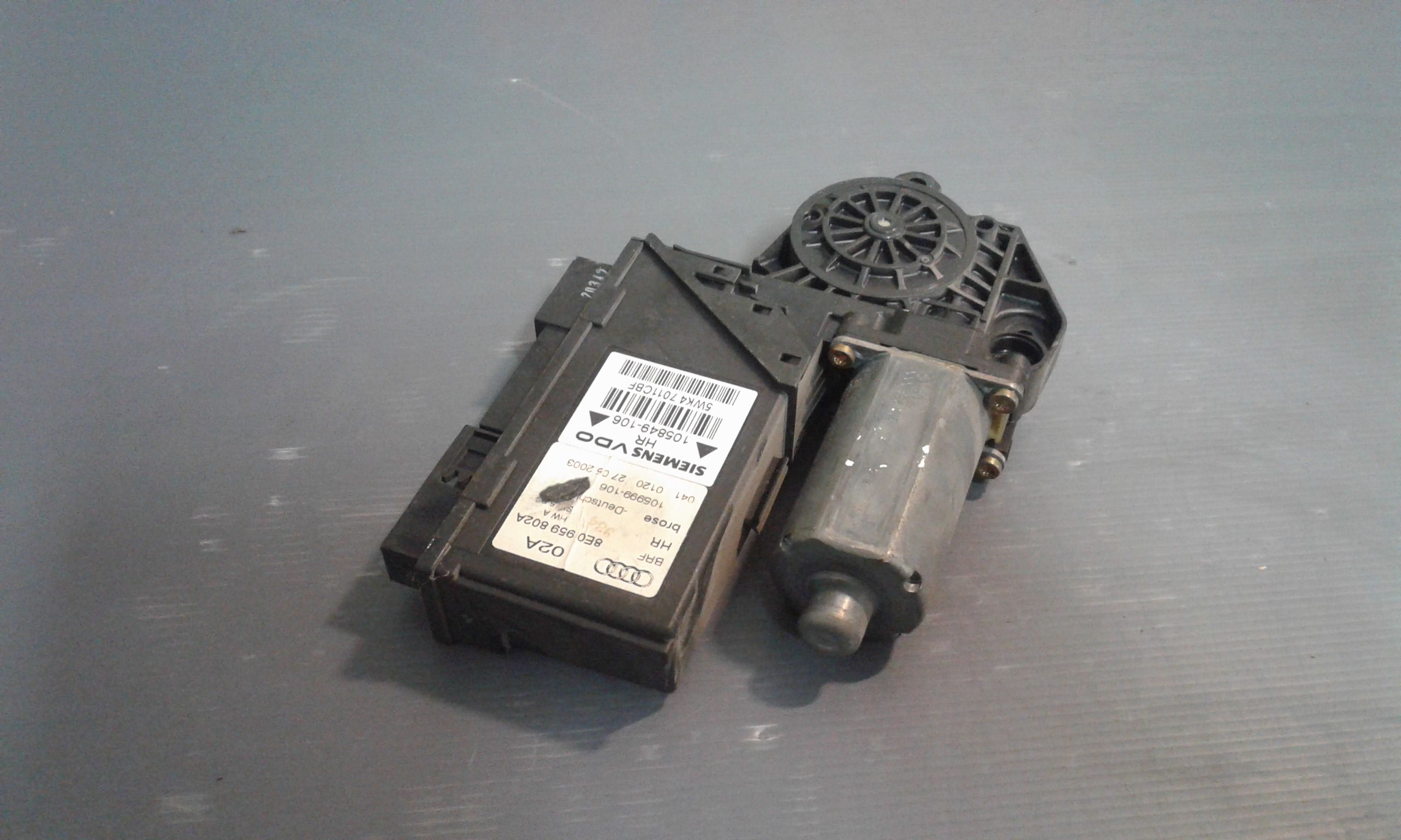 Motorino Alzavetro posteriore destra AUDI A4 Avant 2 Serie