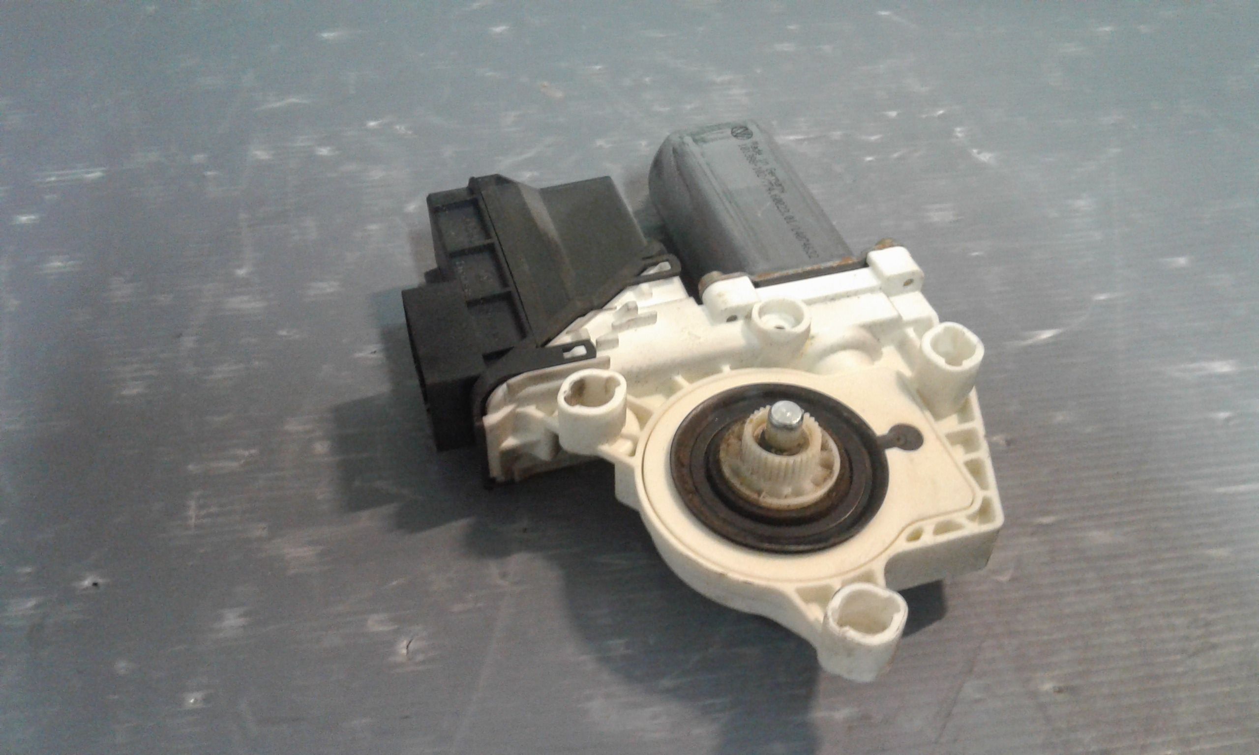 Motorino Alzavetro posteriore destra SEAT Ibiza 5 Serie