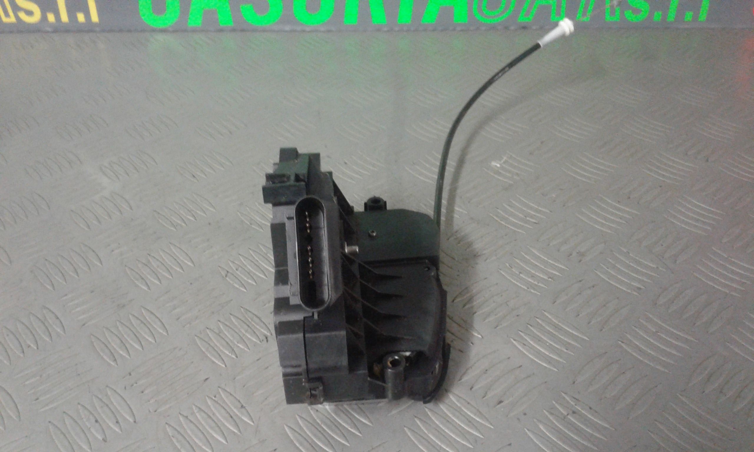 Serratura Anteriore Sinistra FORD Fiesta 6 Serie