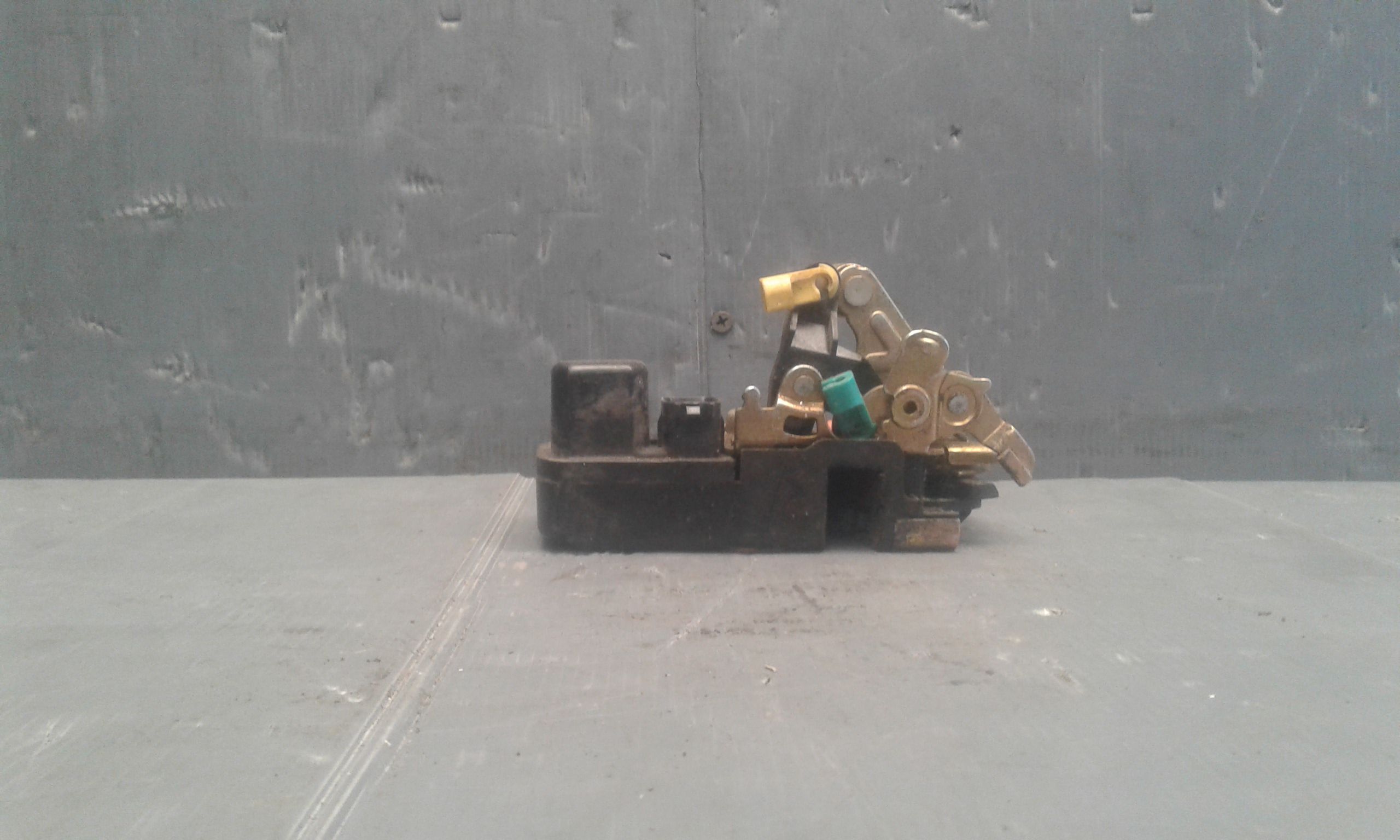 Serratura Anteriore Sinistra CHRYSLER PT Cruiser Berlina