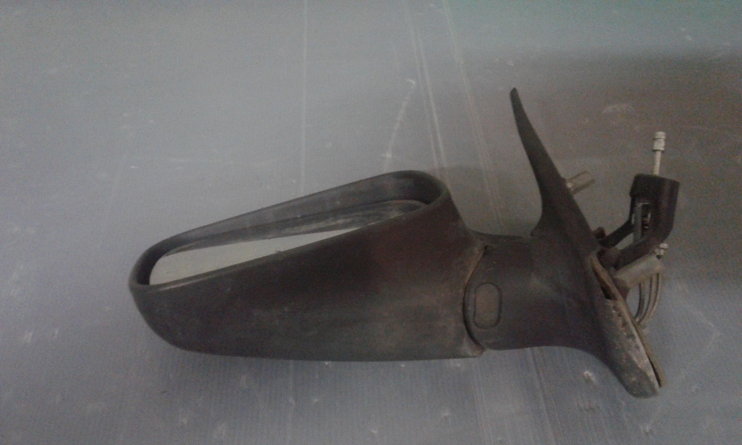 Specchietto Retrovisore Sinistro FIAT Punto Berlina 3P