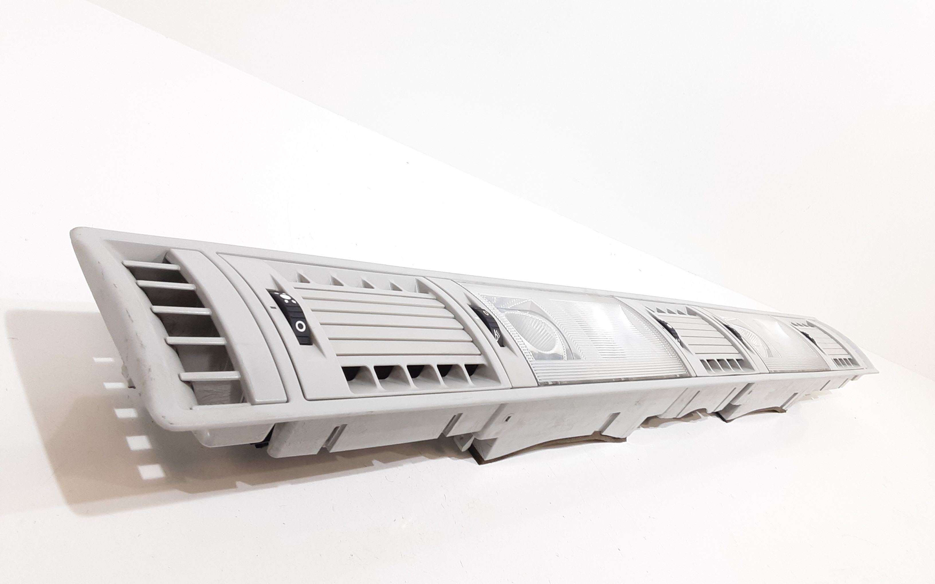 Plafoniera posteriore VOLKSWAGEN Multivan Serie (15>)