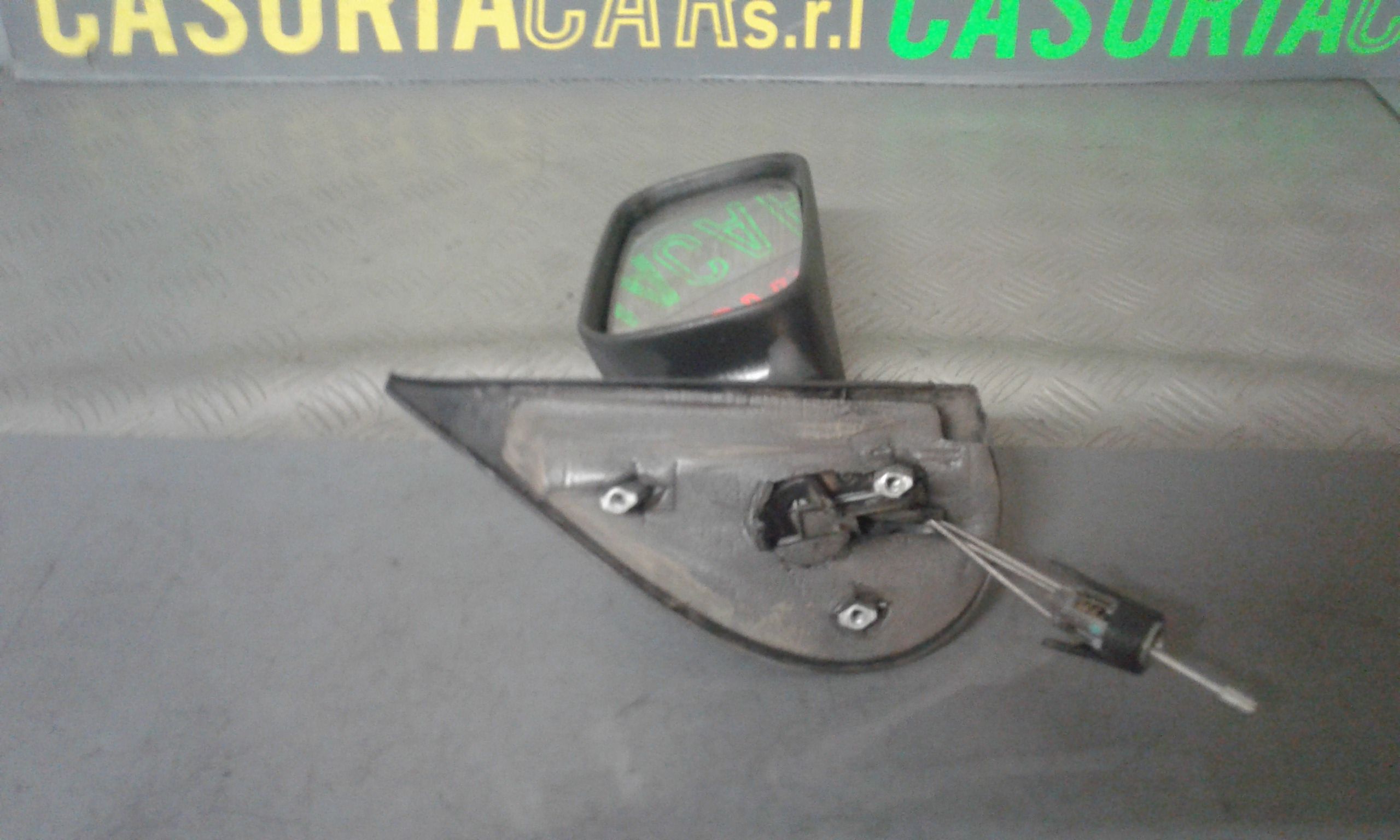 Specchietto Retrovisore Destro FIAT Punto Berlina 3P