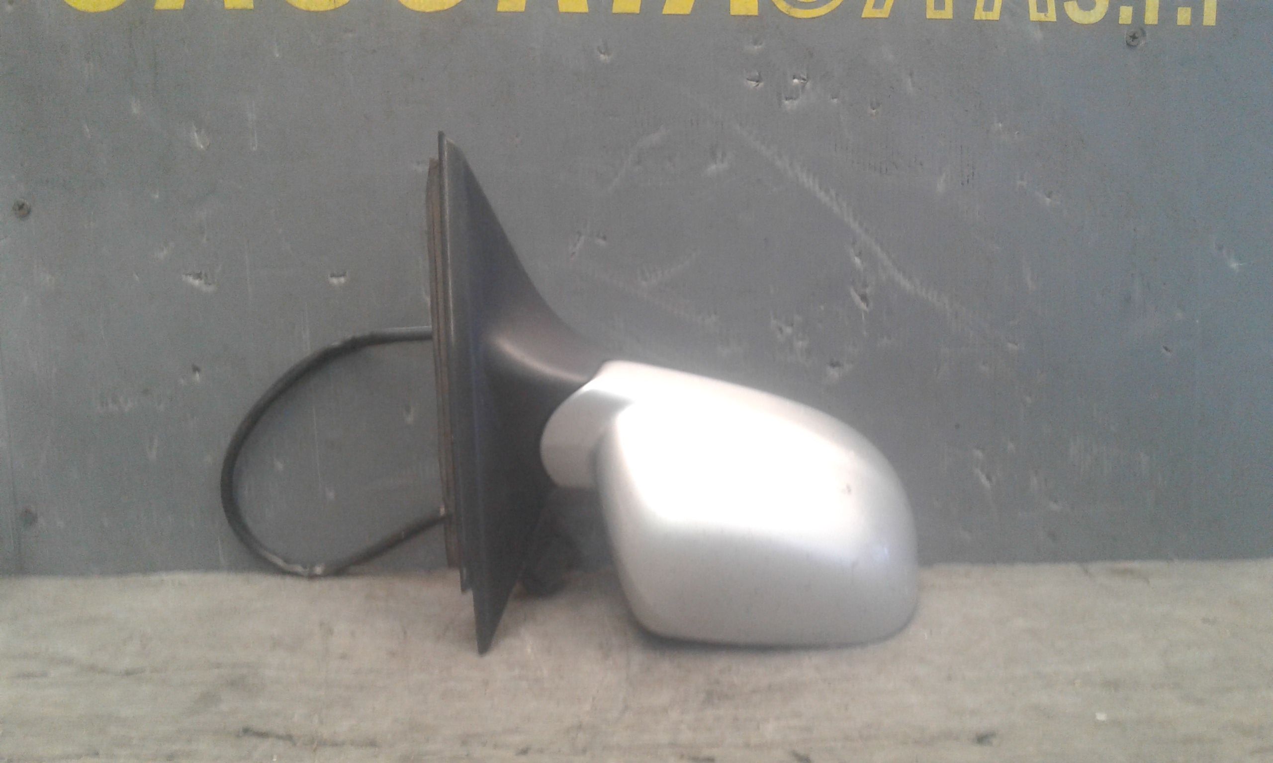 Specchietto Retrovisore Destro VOLKSWAGEN Passat Berlina 3 Serie