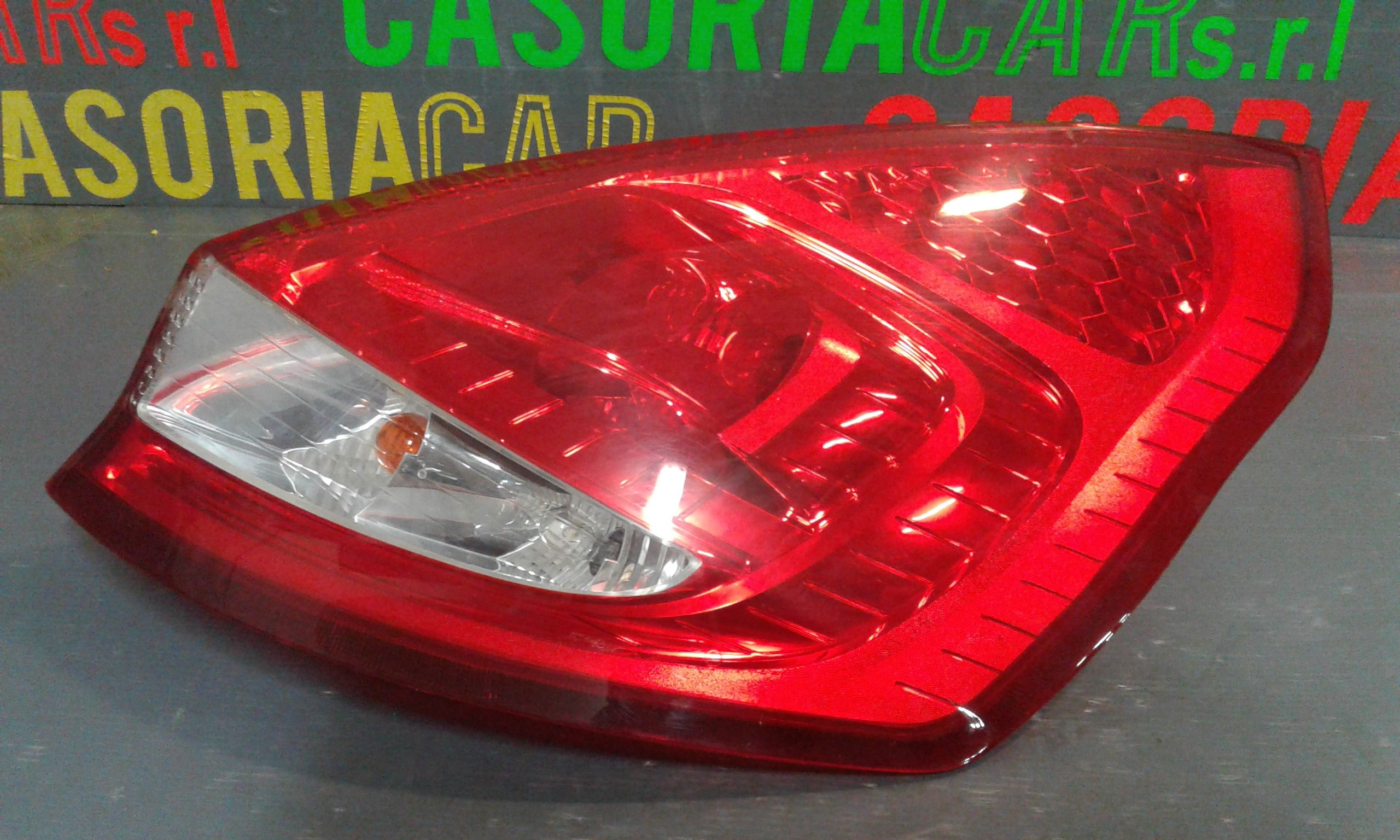 Stop posteriore Destro Passeggero FORD Fiesta 6 Serie