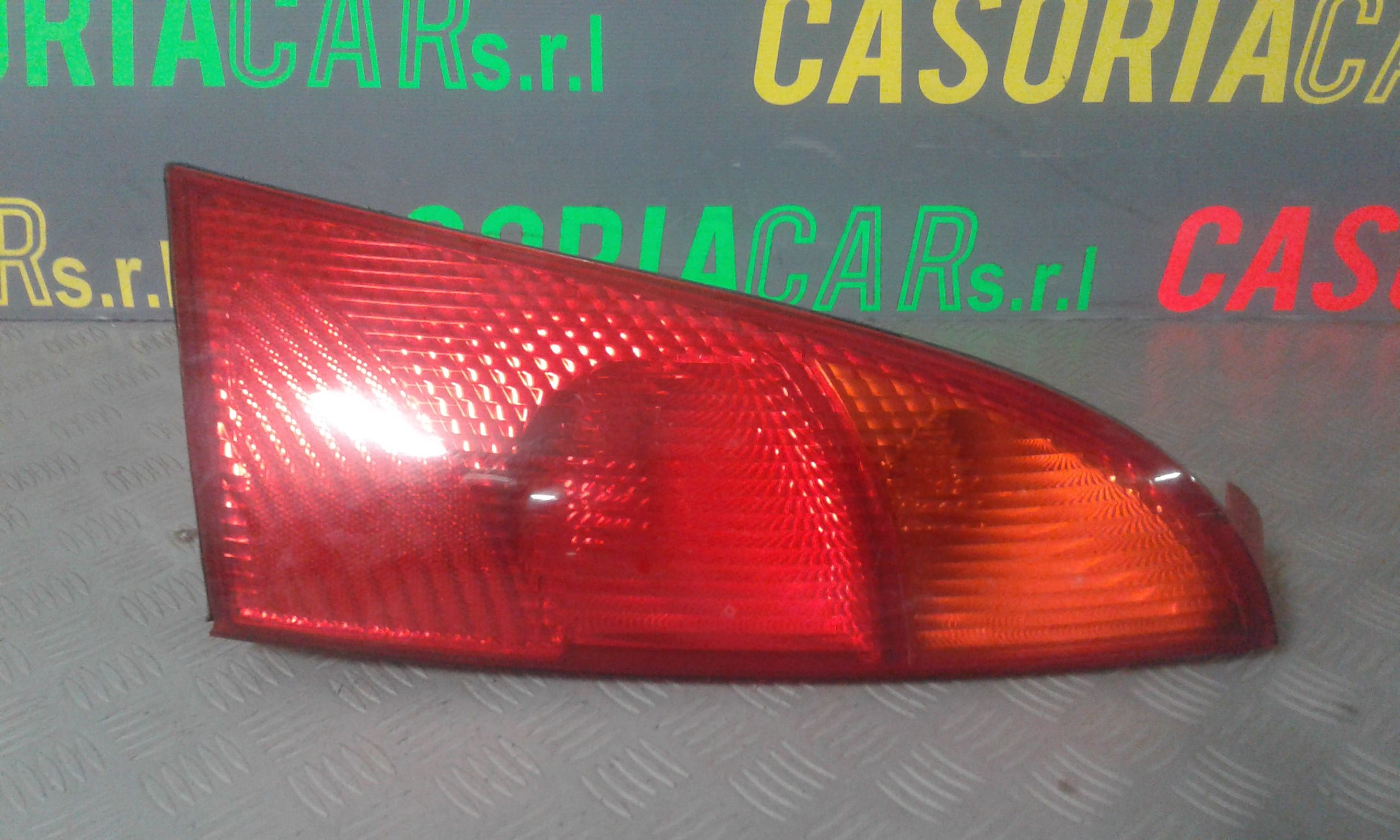 Stop posteriore Destro Passeggero FORD Focus Berlina 2 Serie