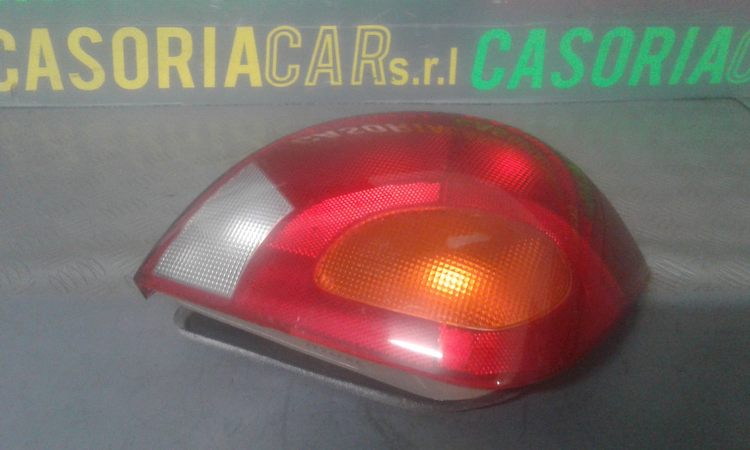 Stop posteriore Destro Passeggero FORD Fiesta 2 Serie