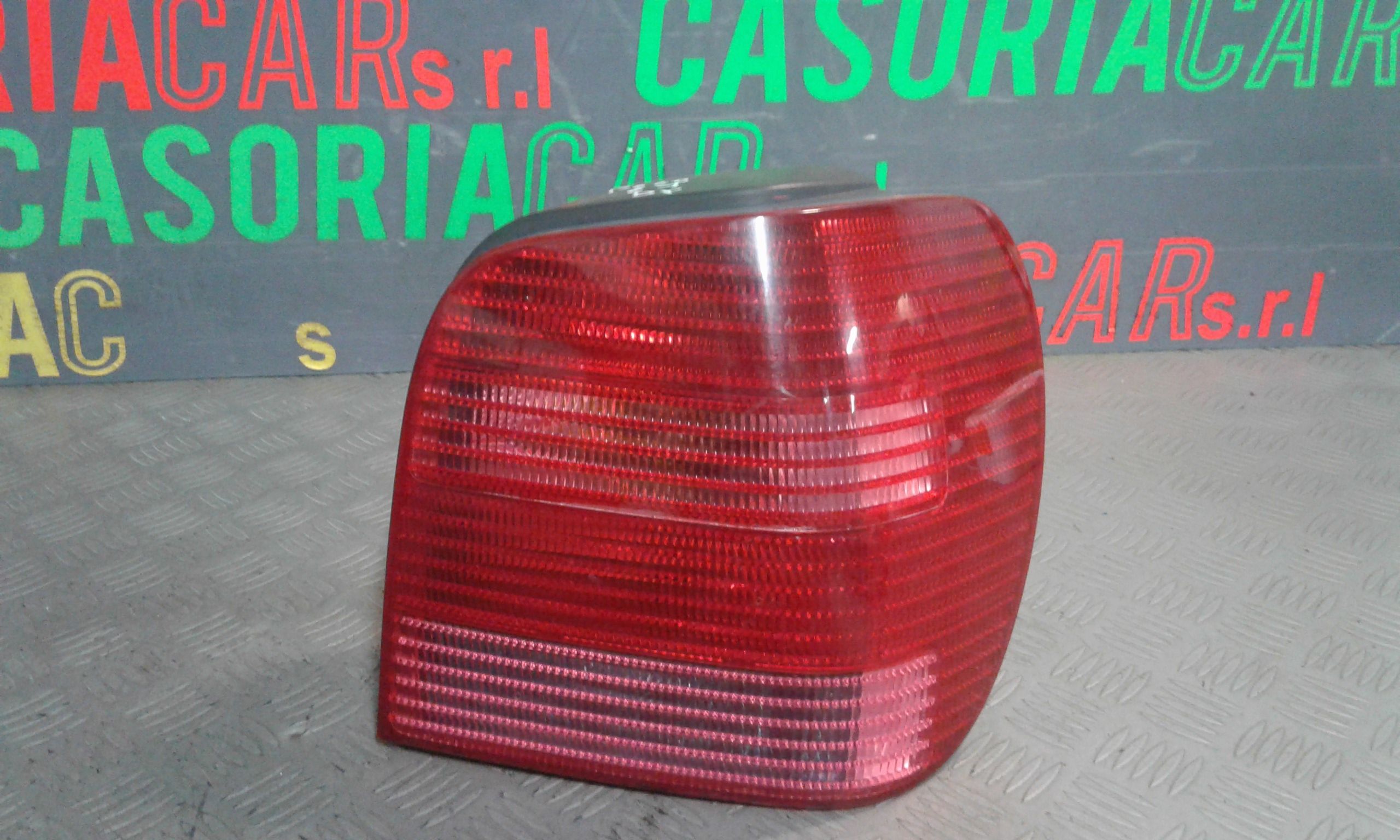Stop posteriore Destro Passeggero VOLKSWAGEN Polo 4 Serie