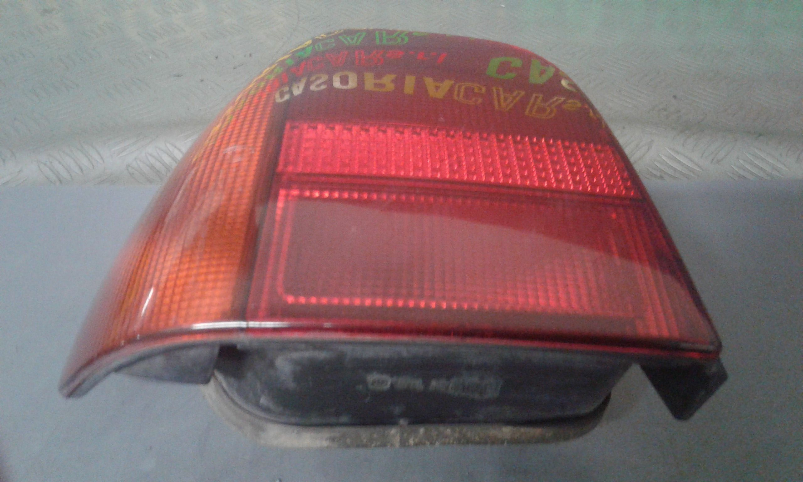 Stop Posteriore sinistro lato Guida VOLKSWAGEN Polo 3 Serie