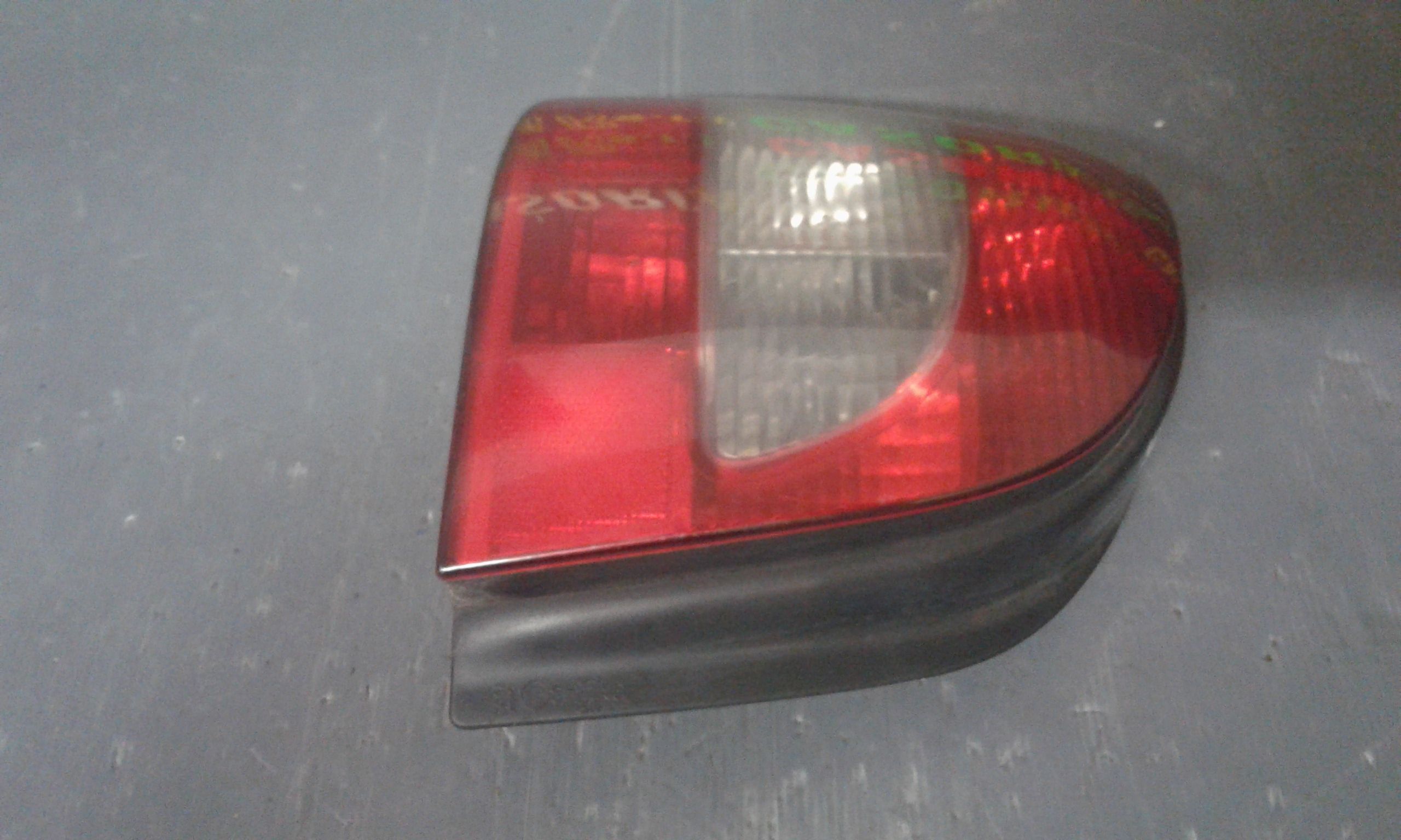 Stop Posteriore sinistro lato Guida RENAULT Scenic 2 Serie