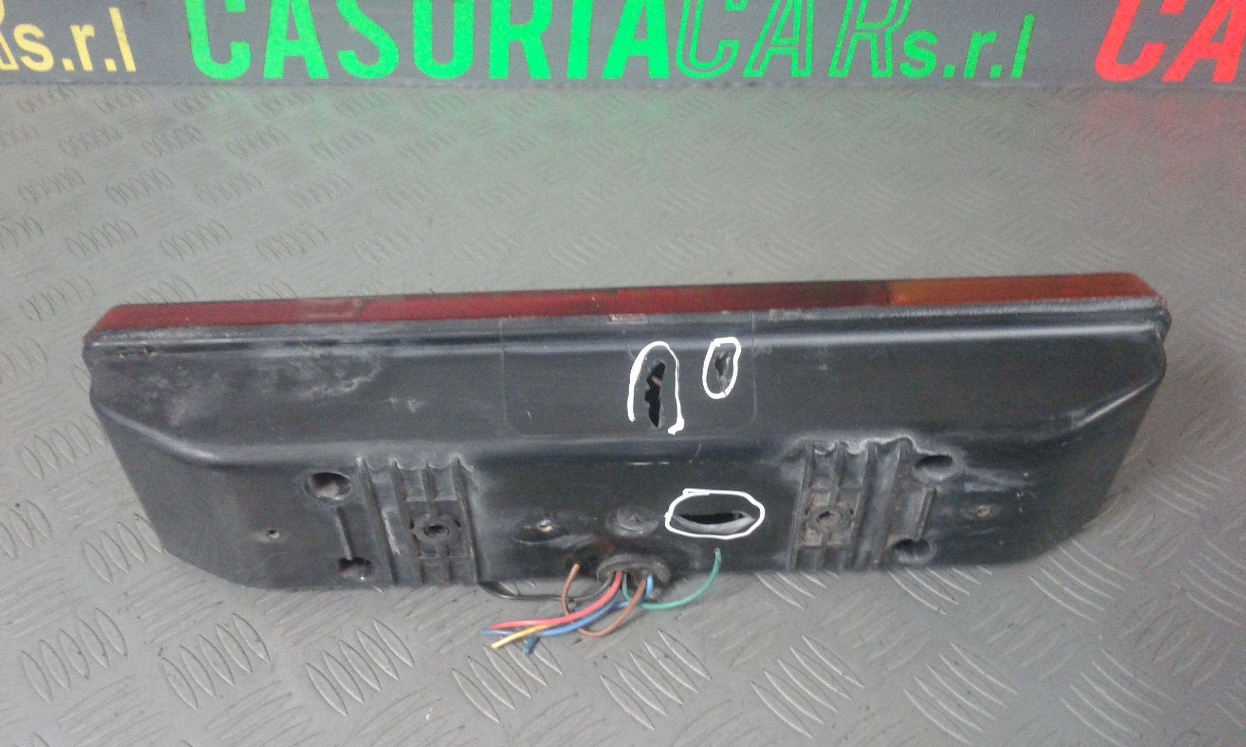 Stop Posteriore sinistro lato Guida MERCEDES Vario 611 Serie