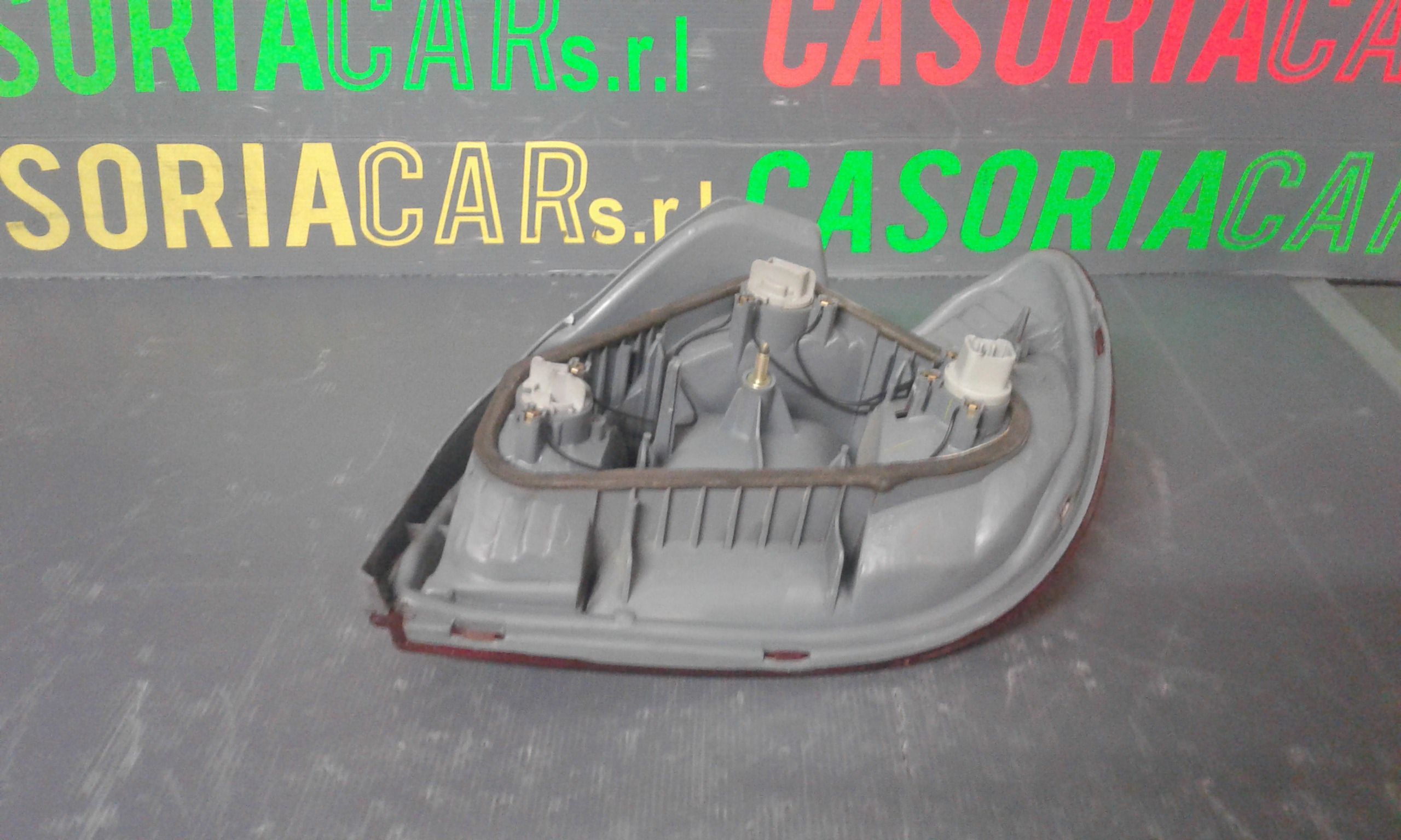 Stop fanale Posteriore sinistro lato Guida TOYOTA Yaris 1 Serie