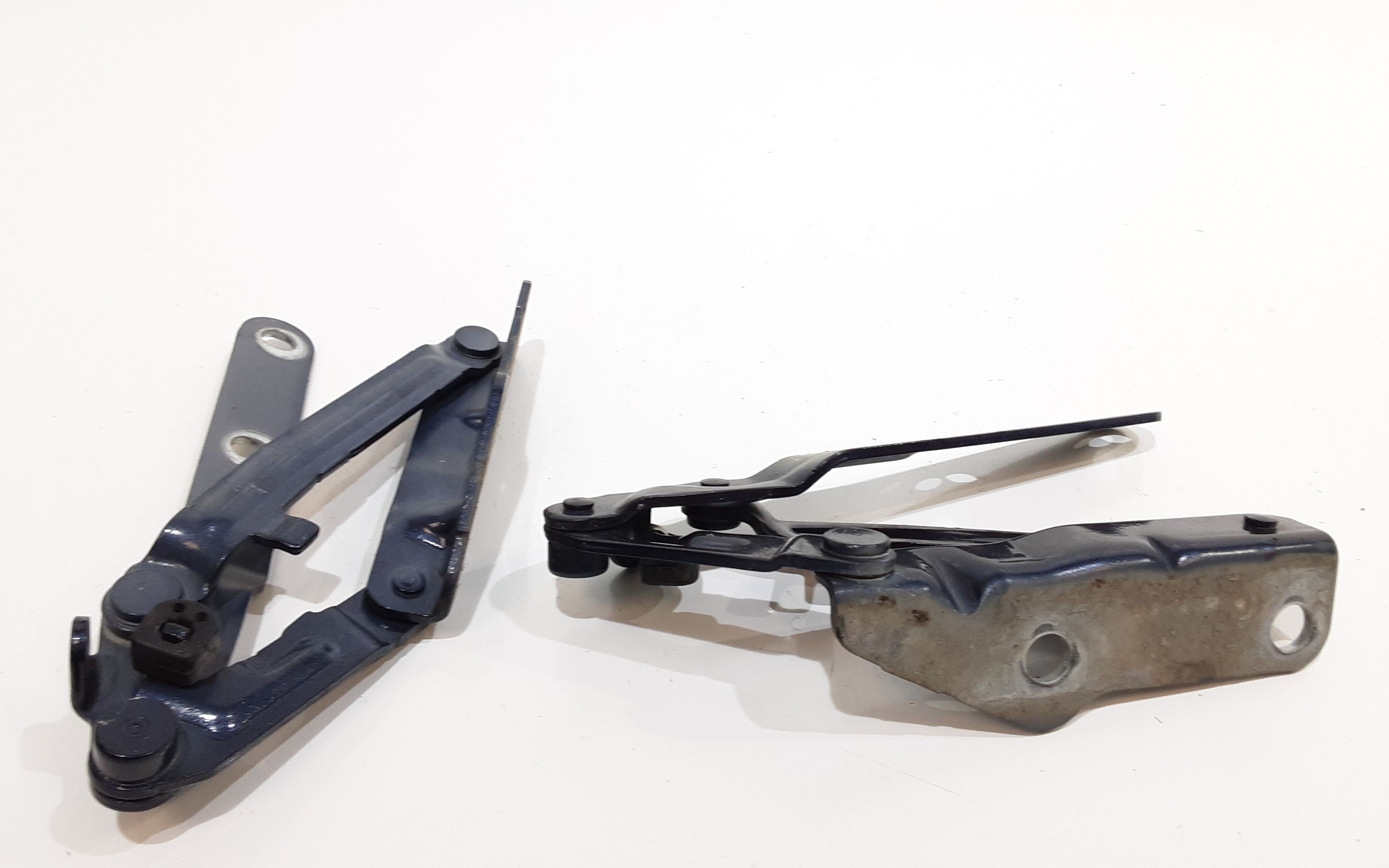 Cerniere cofano anteriore dx e sx VOLKSWAGEN Multivan Serie (15>)