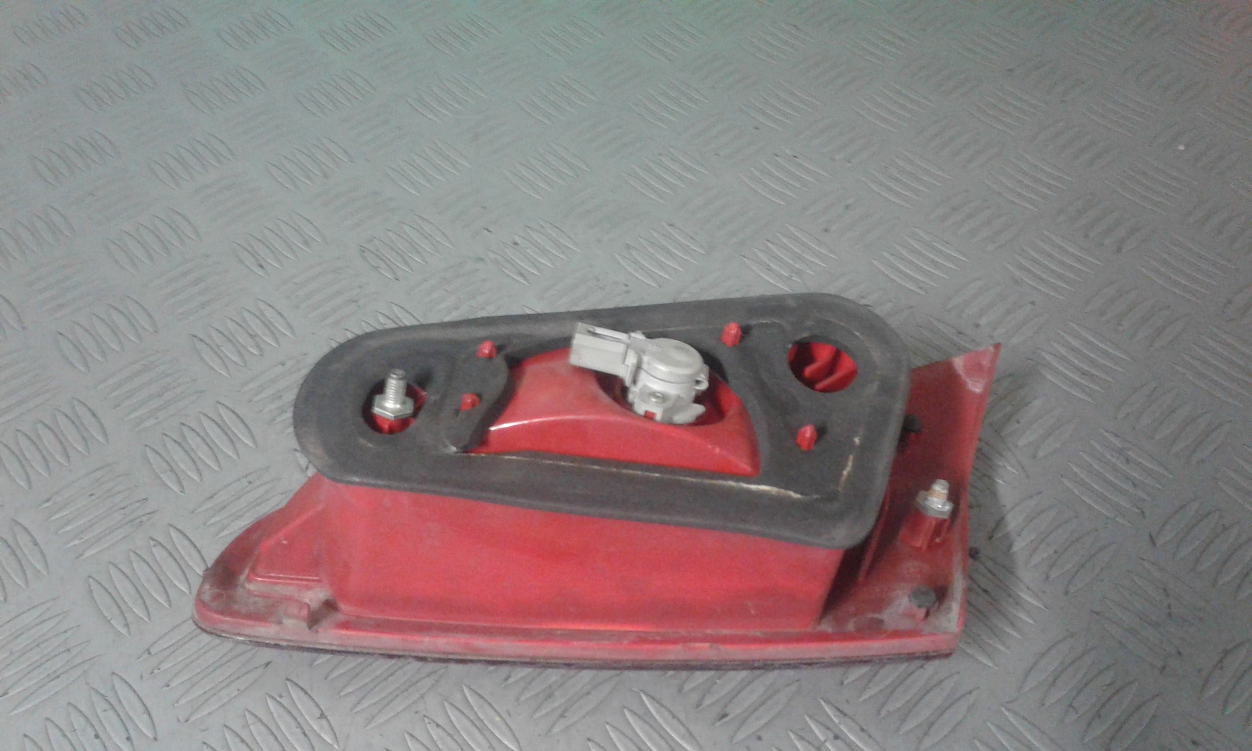 Stop Posteriore Sinistro Integrato nel Portello ALFA ROMEO 147 2 serie