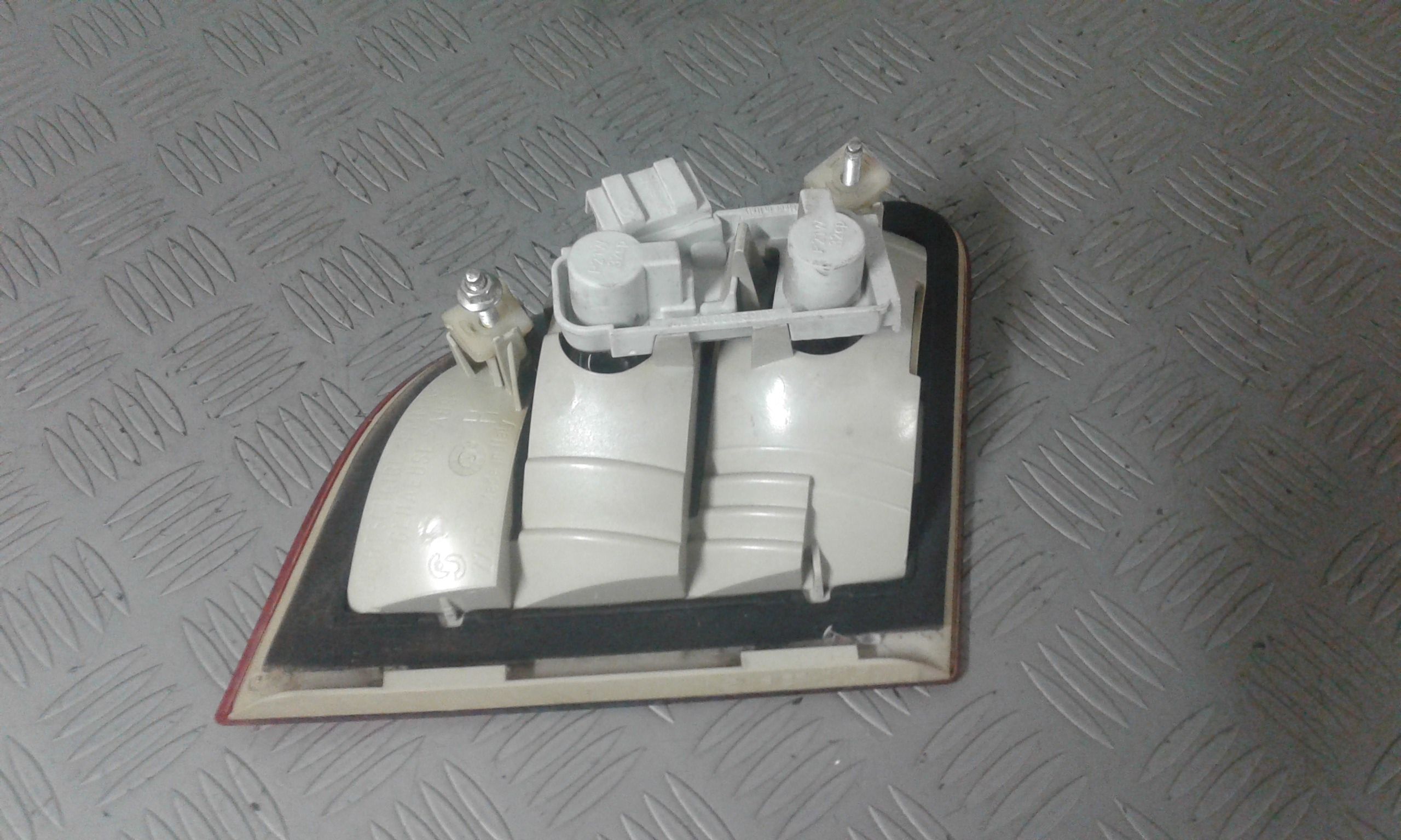 Stop Posteriore Destro Integrato nel Portello MERCEDES Classe B W245 1 Serie