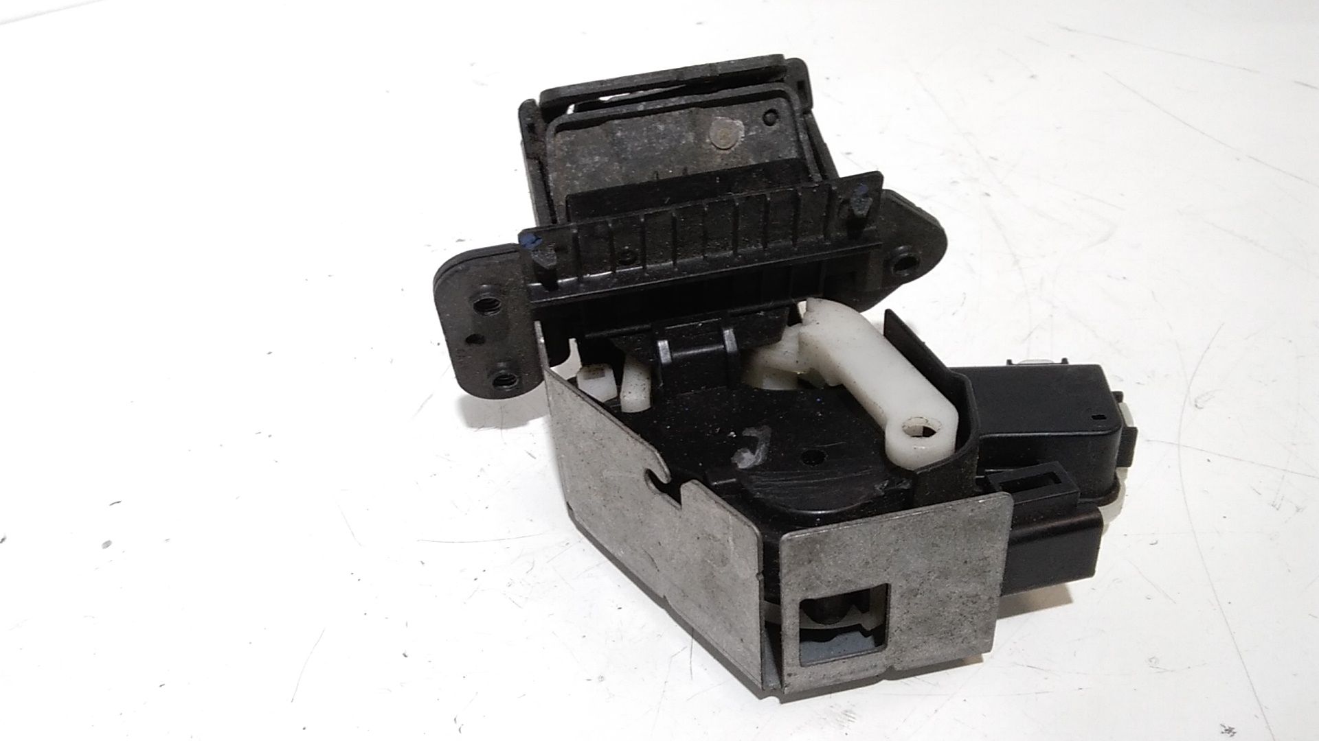 Serratura Cofano Posteriore MAZDA 6 Berlina 2 Serie