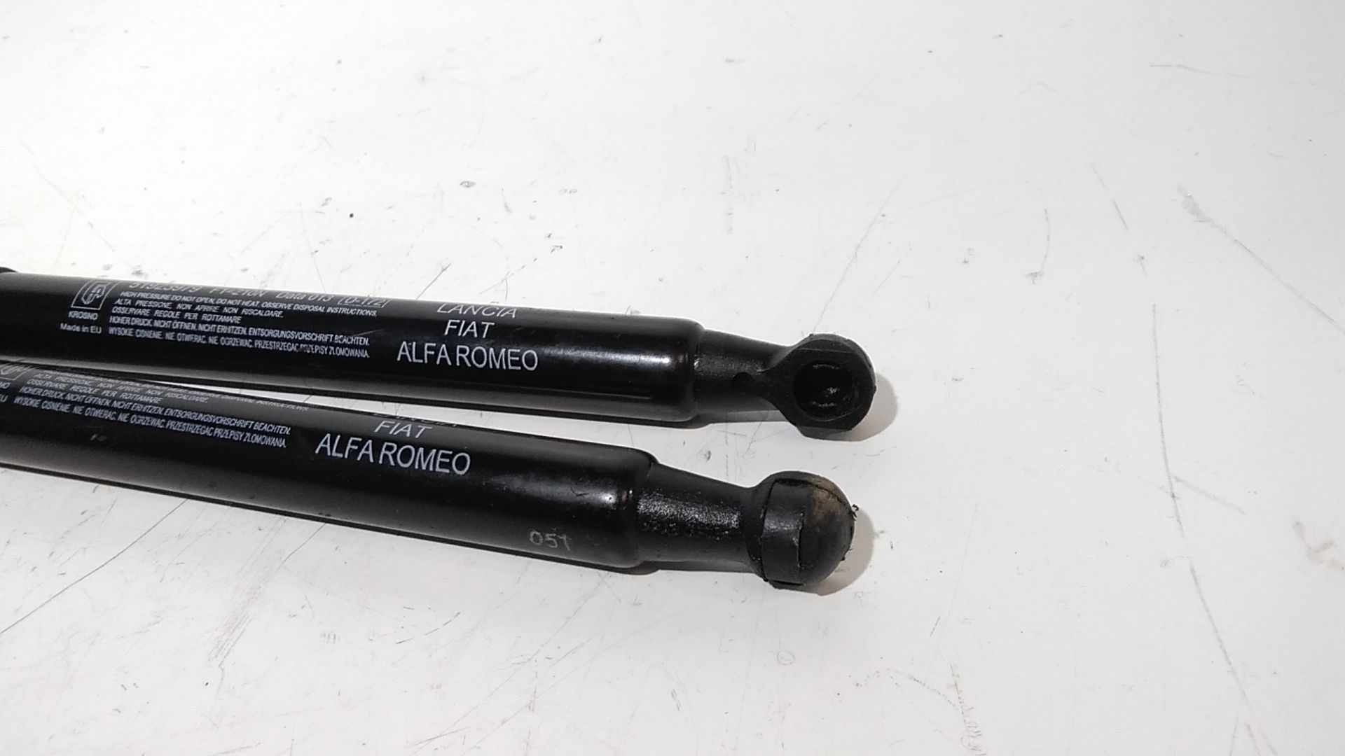 Pistoncini cofano ant FIAT 500 L 1  Serie