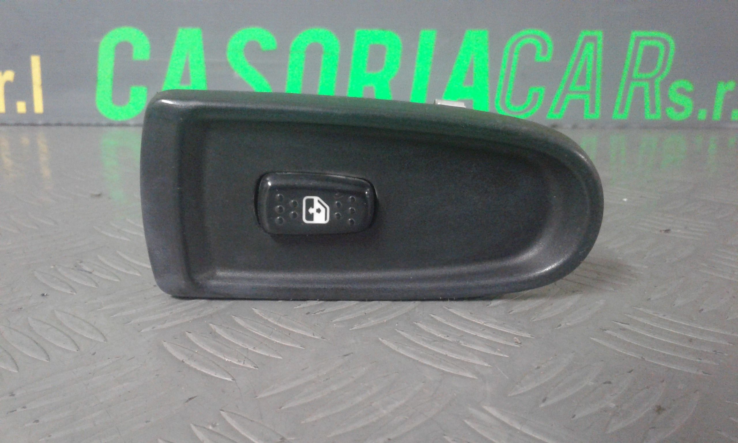 Pulsantiera Anteriore Destra Passeggero IVECO Daily 4 Serie