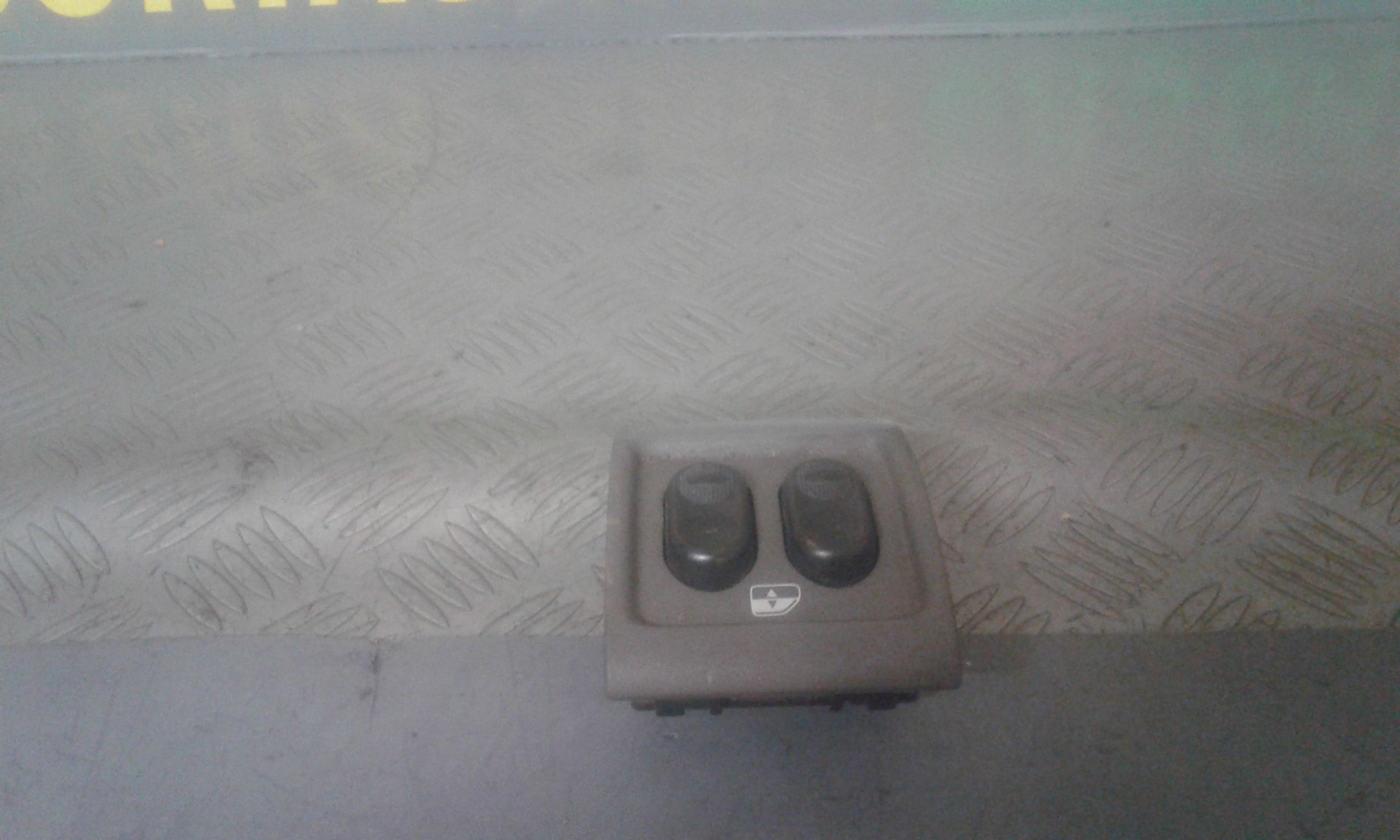 Pulsantiera Anteriore Destra Passeggero CHRYSLER PT Cruiser Berlina