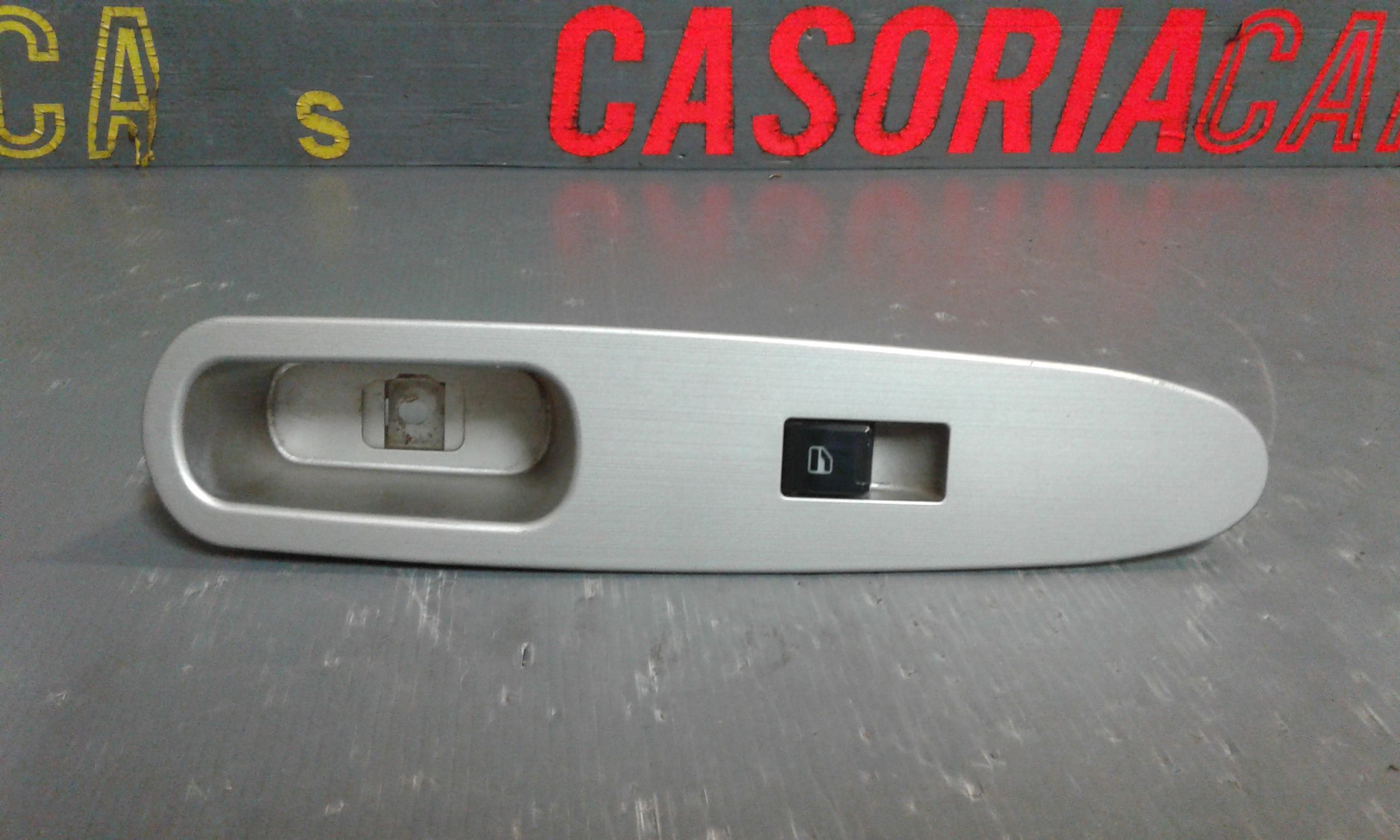 Pulsantiera Anteriore Destra Passeggero DR 1 1 Serie