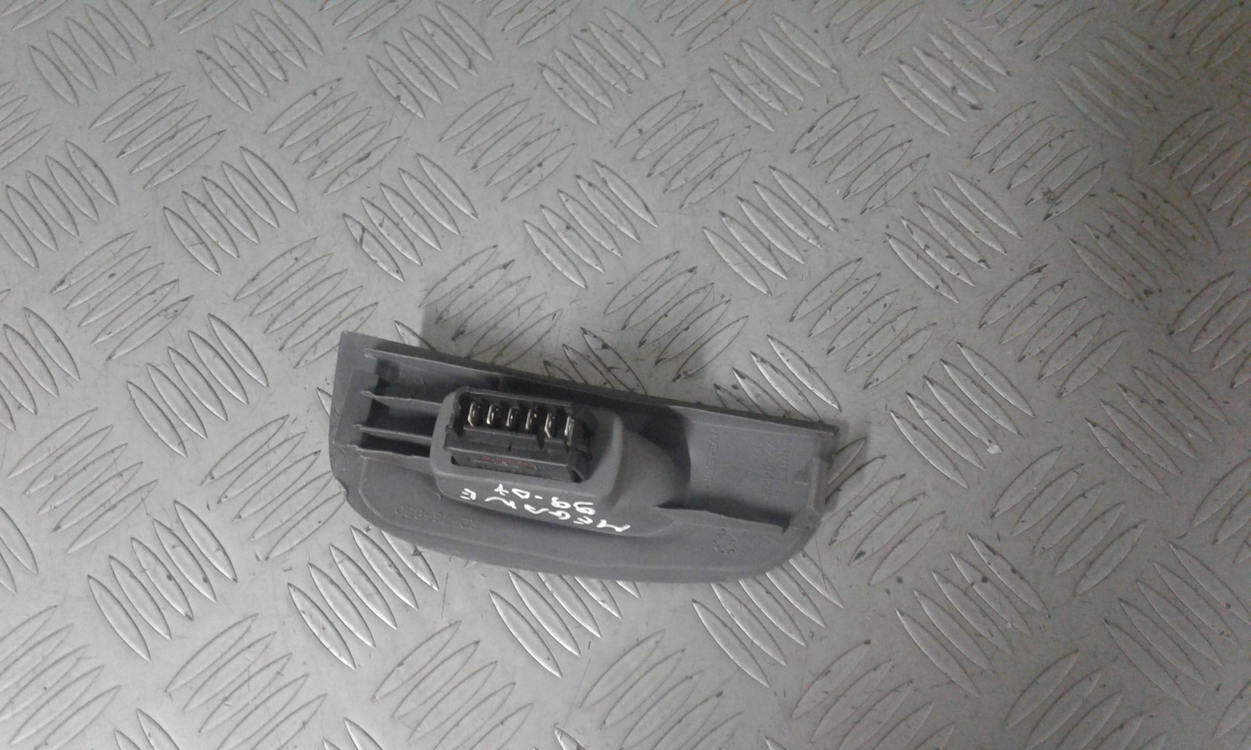 Pulsantiera Anteriore Destra Passeggero RENAULT Megane l Grand Tour