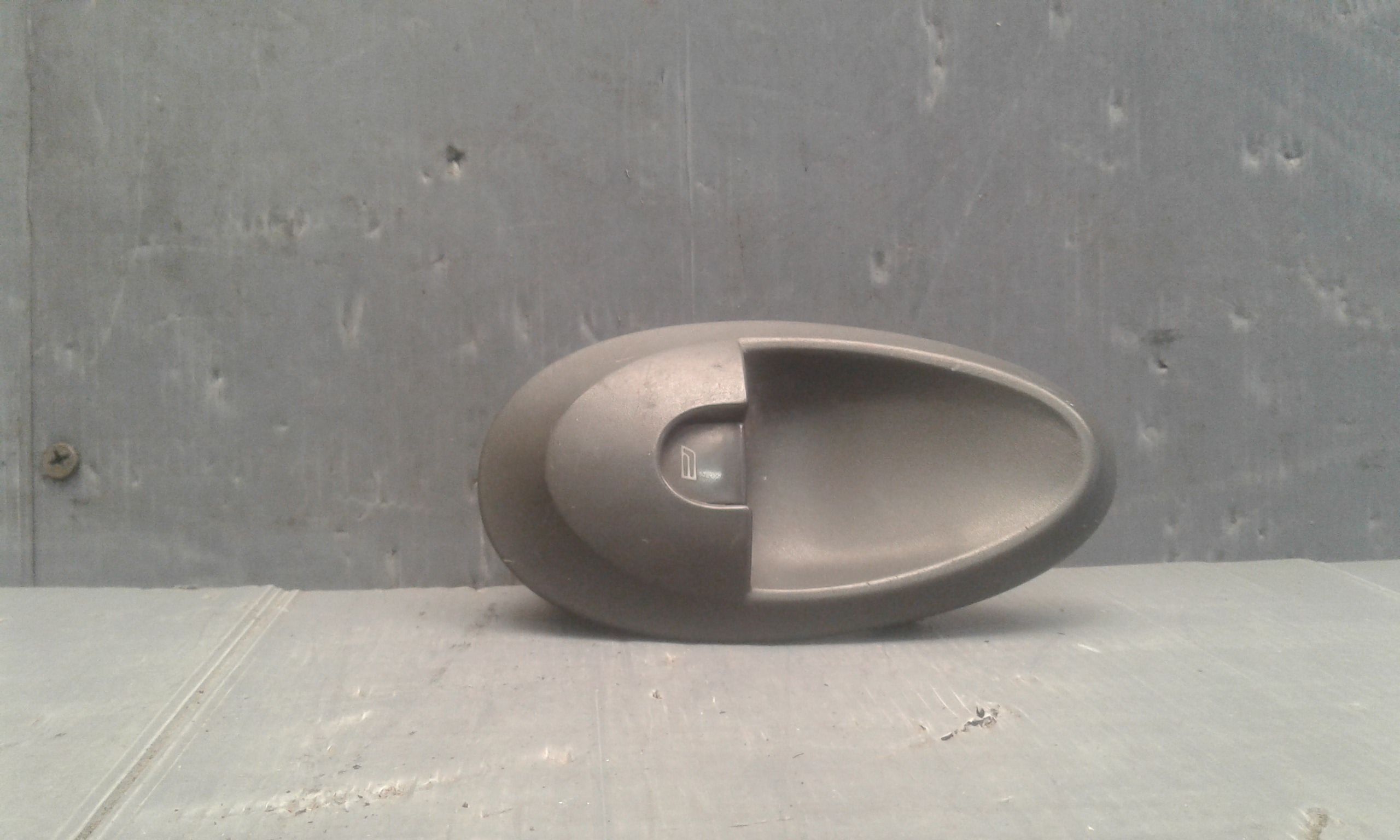 Pulsantiera Anteriore Destra Passeggero IVECO Daily 3 Serie